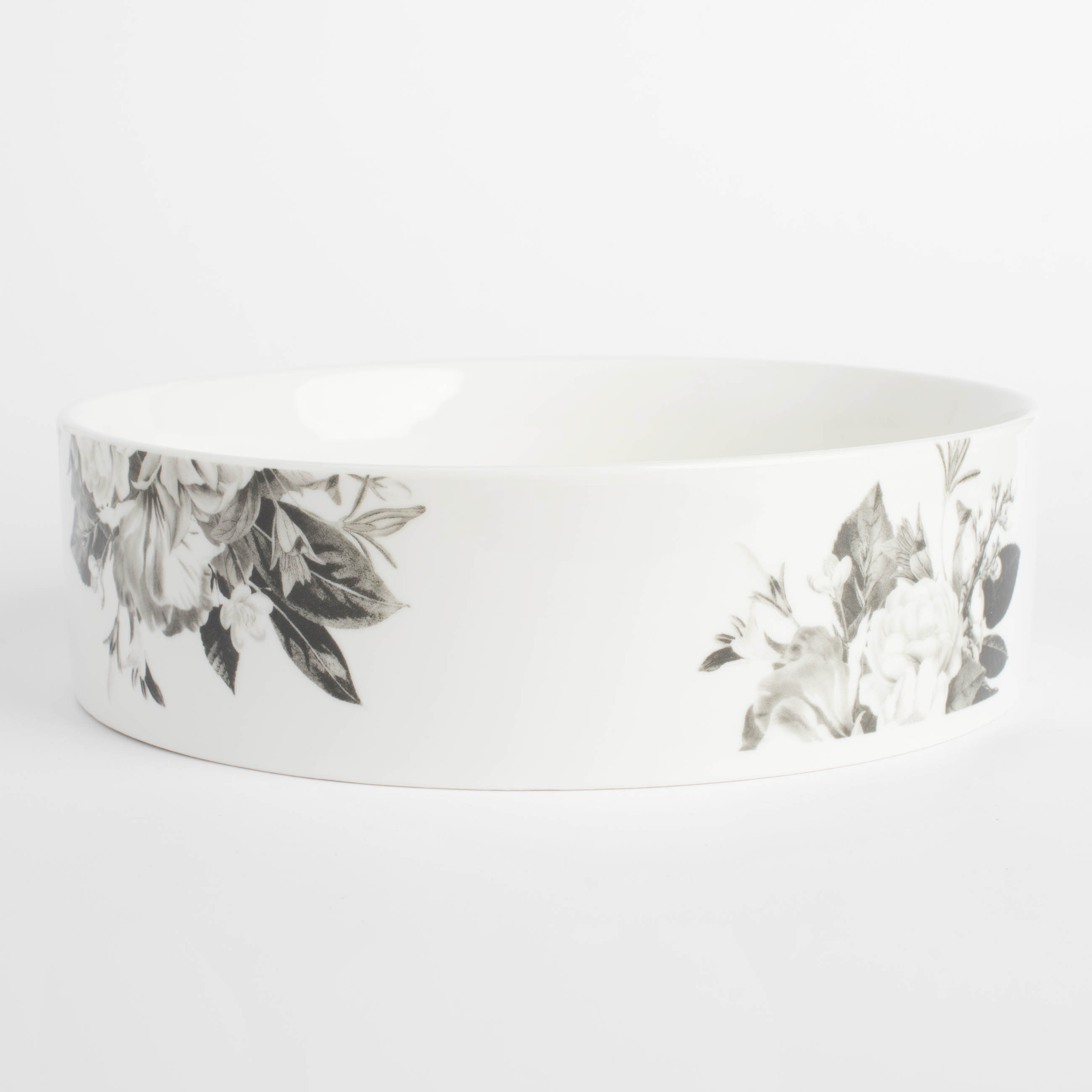 Dish, 23x6 cm, with sides, porcelain N, white, Black and white flowers, Magnolia изображение № 5