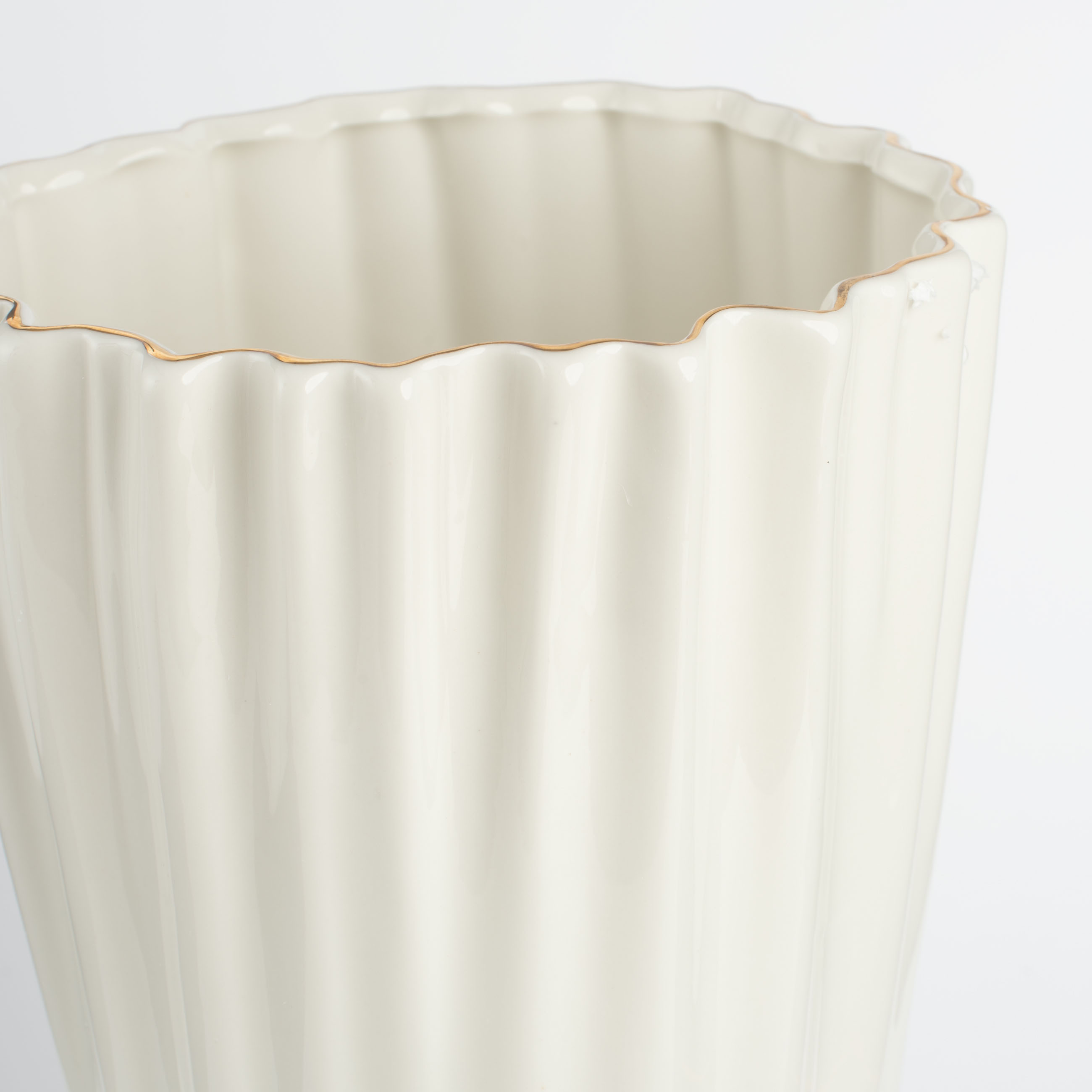 Flower vase, 27 cm, porcelain R, with golden edging, Crumpled effect, Crumple gold изображение № 3