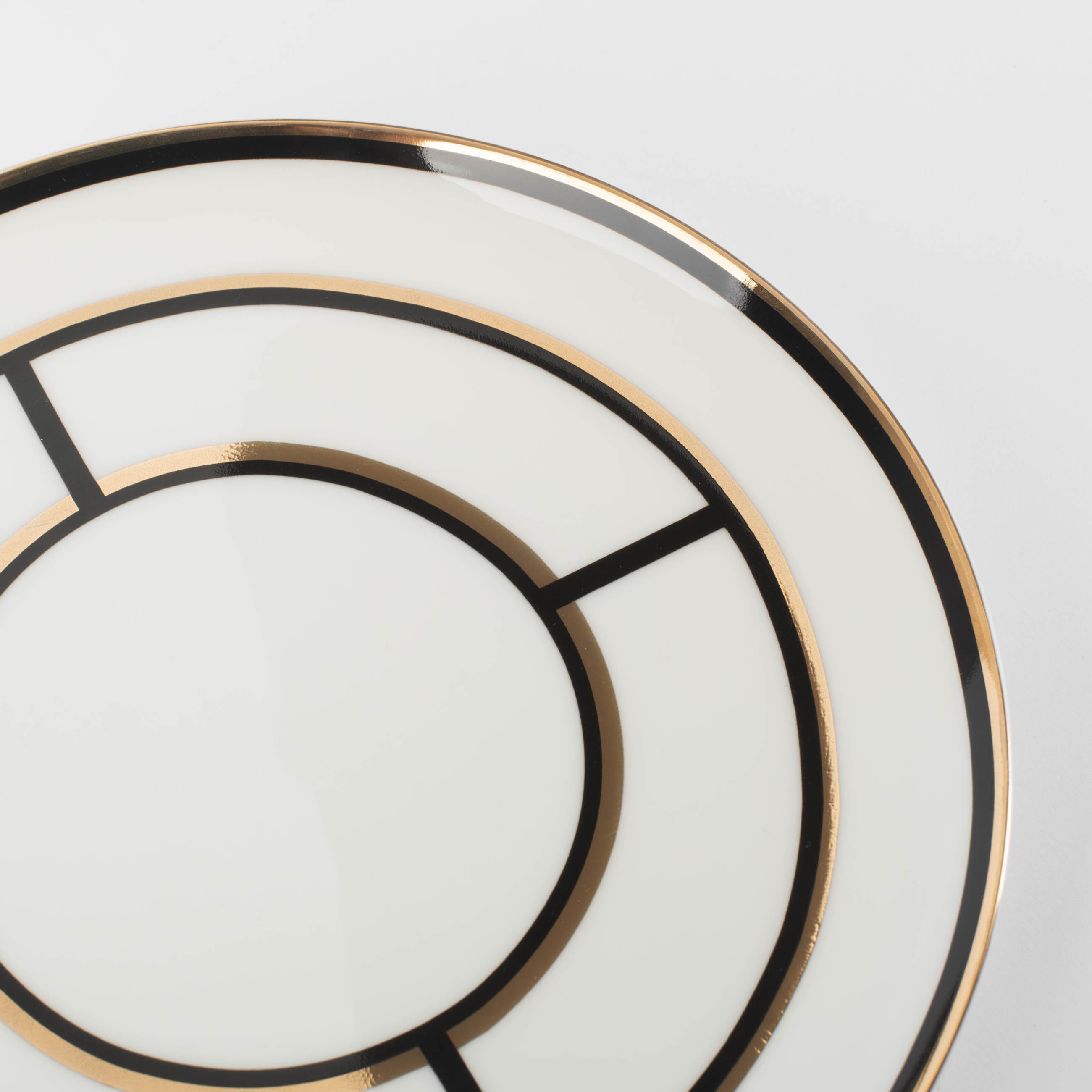 Dessert plate, 20 cm, porcelain F, white, with golden edging, Geometry, Rodos изображение № 5