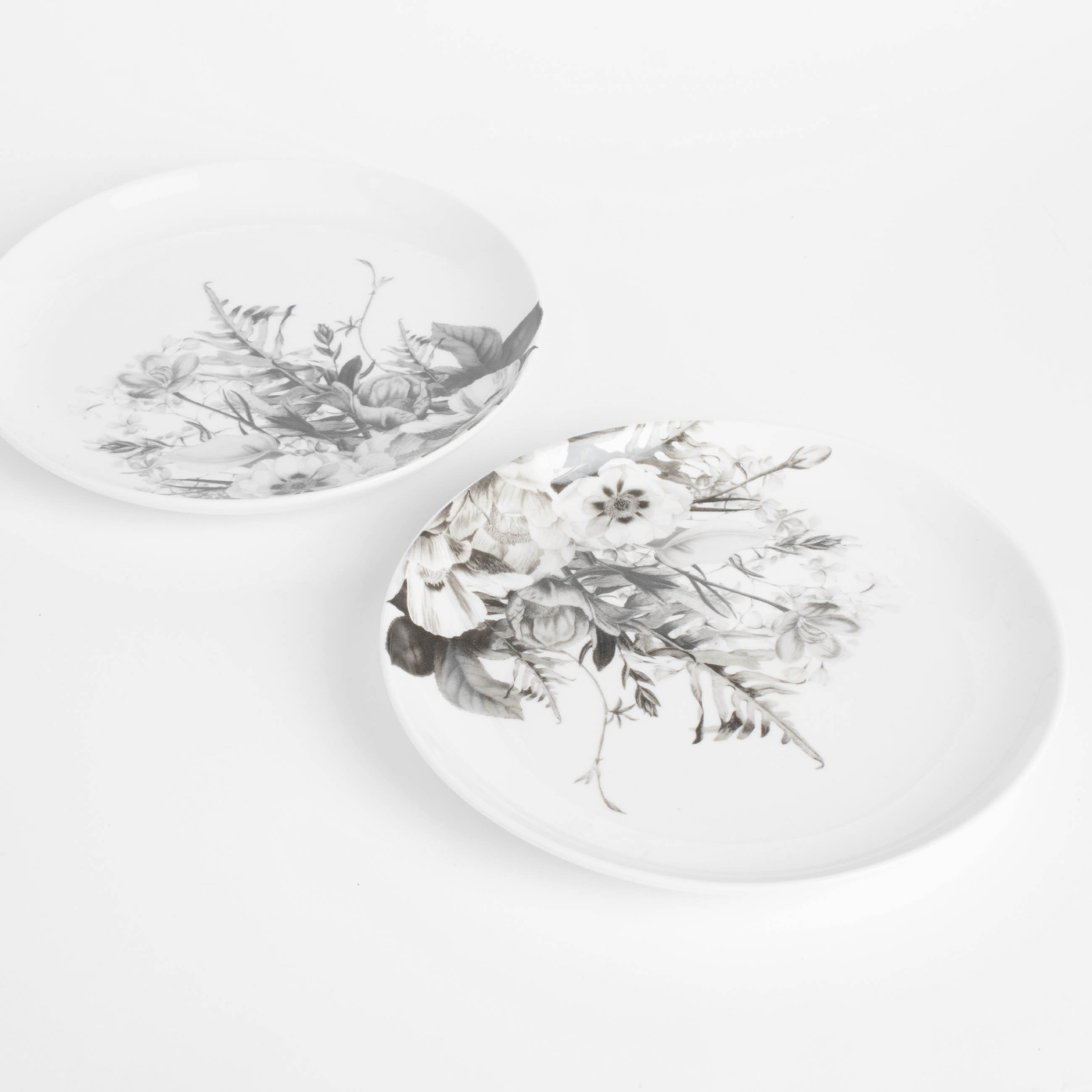 Snack plate, 21 cm, 2 pcs, porcelain N, white, Black and white flowers, Magnolia изображение № 5