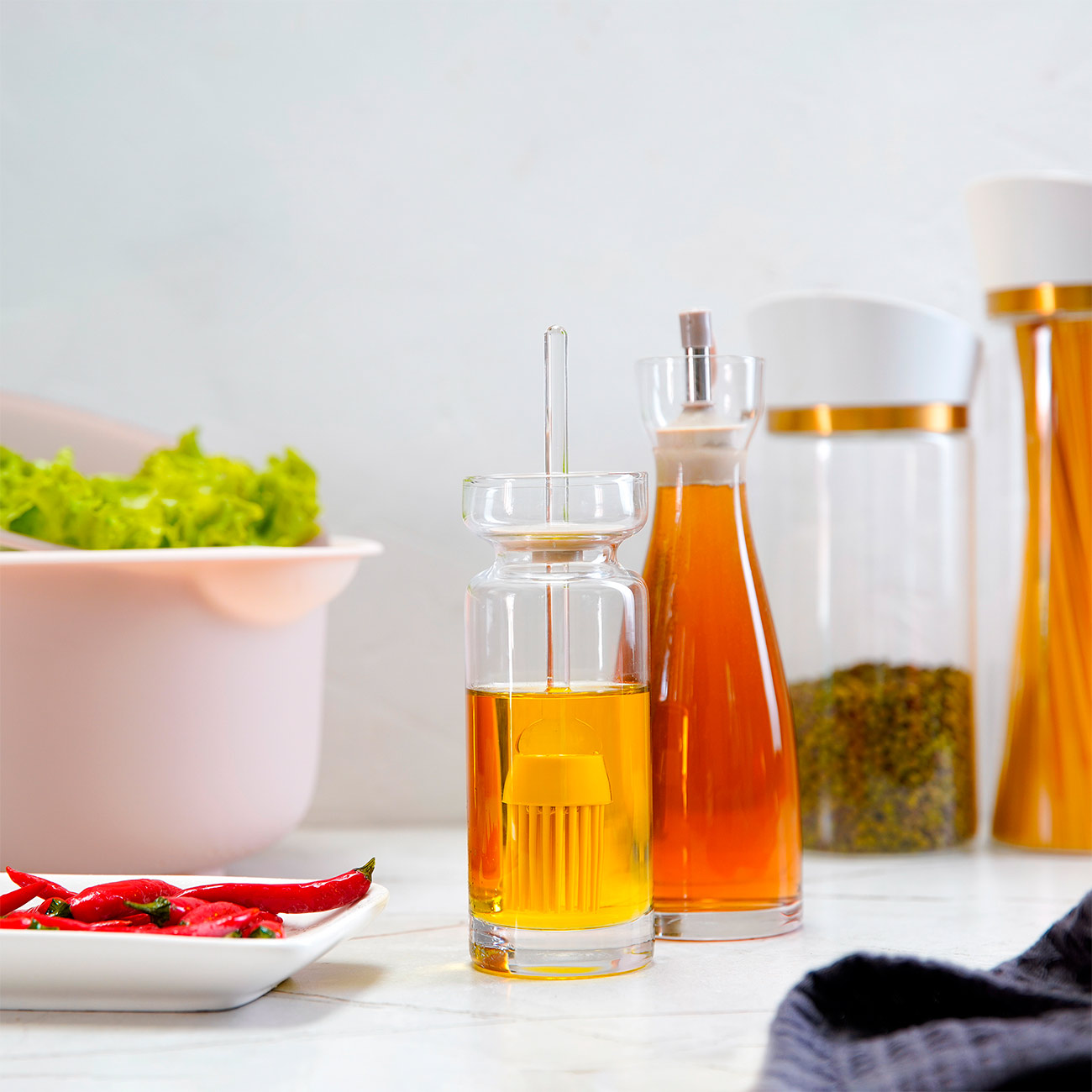 Oil or vinegar bottle, 350 ml, with dispensers, Glass / silicone, Beige, Soft Kitchen изображение № 5