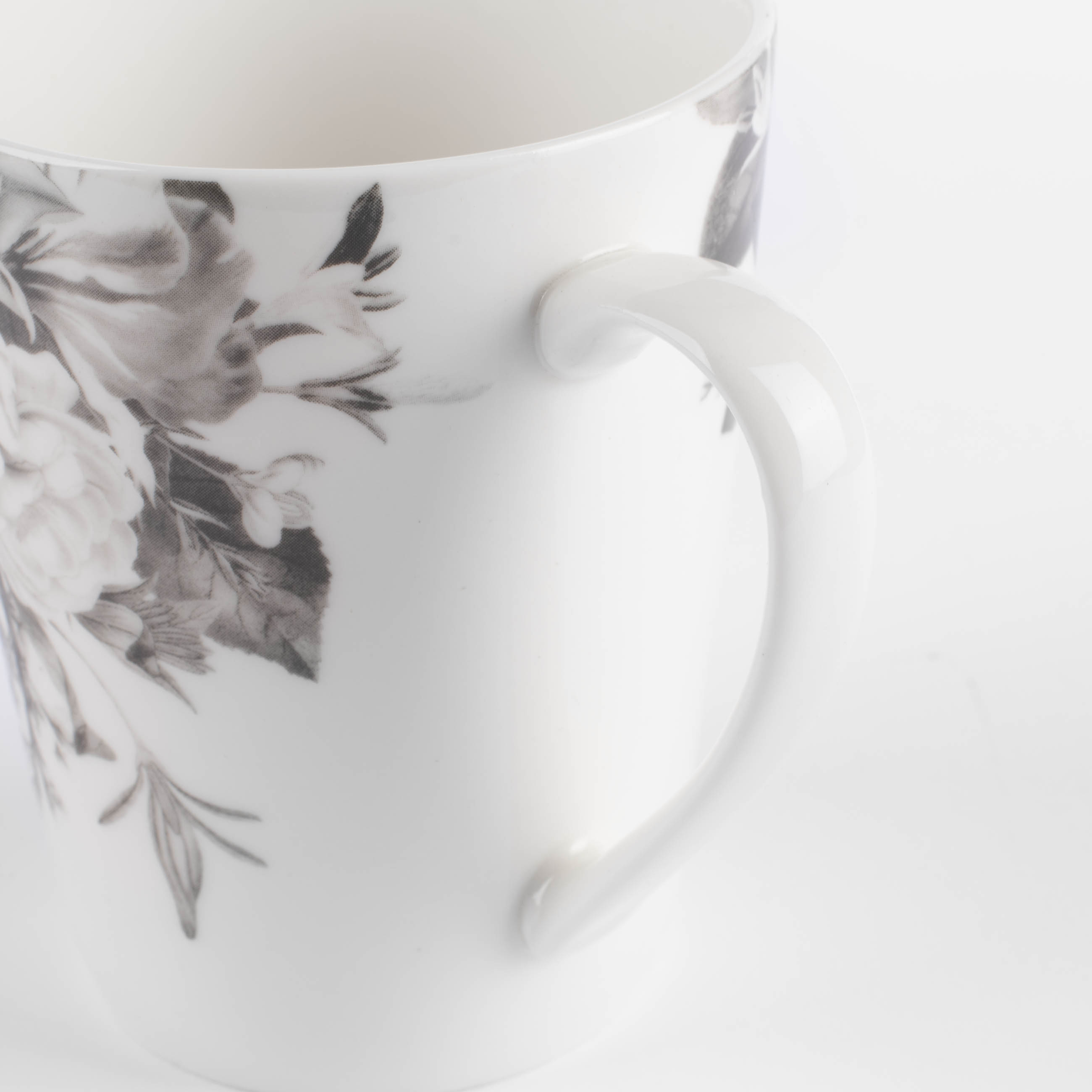 Mug, 420 ml, porcelain N, white, Black and white flowers, Magnolia изображение № 5