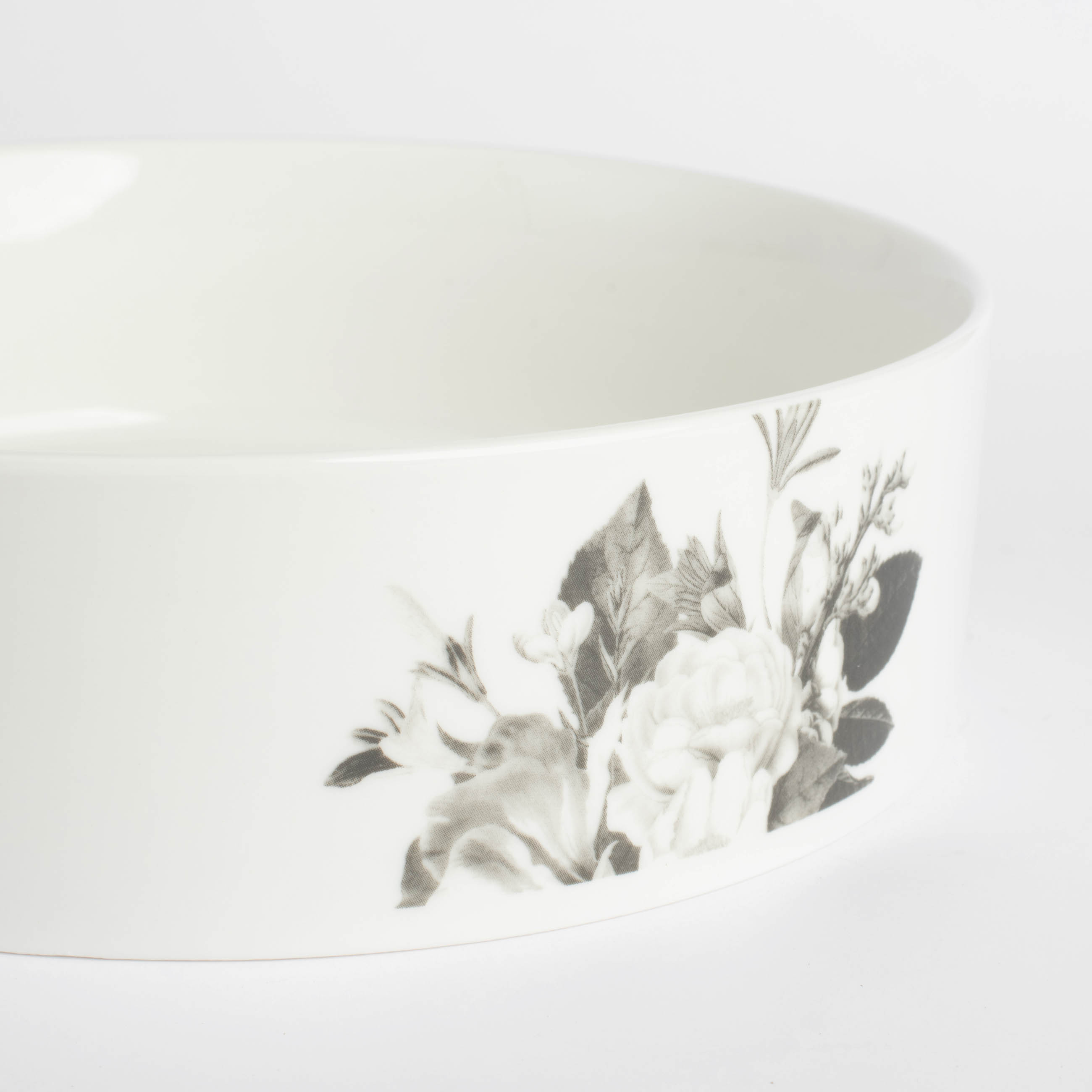 Dish, 23x6 cm, with sides, porcelain N, white, Black and white flowers, Magnolia изображение № 2