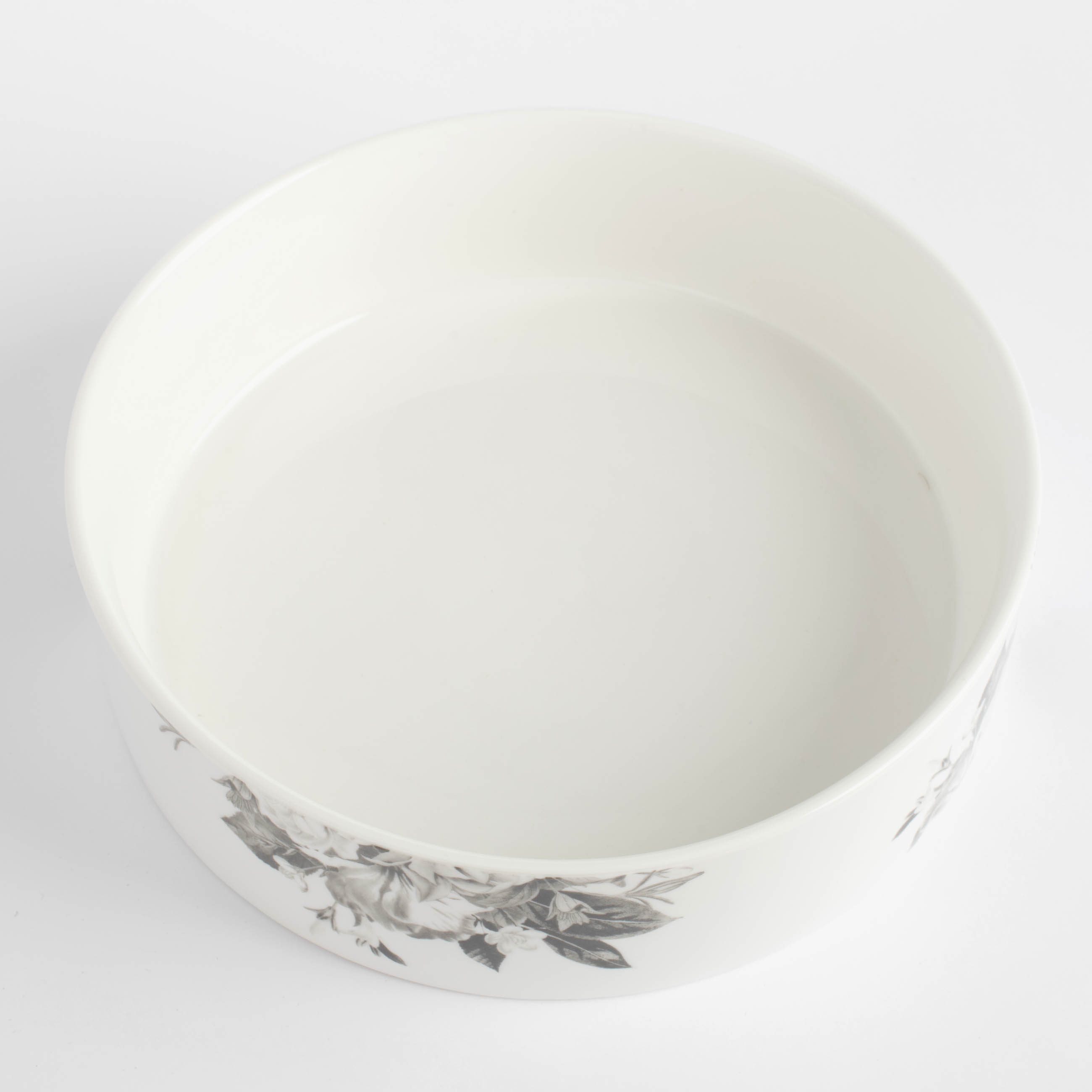 Dish, 23x6 cm, with sides, porcelain N, white, Black and white flowers, Magnolia изображение № 4
