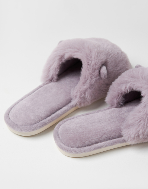 Women's slippers, p. 38-39, polyester, purple, Fur