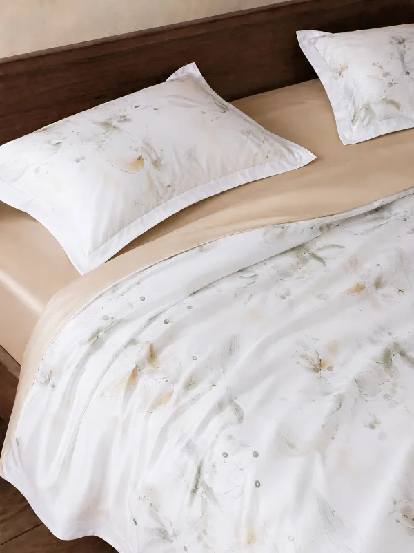 Bed linen set euro, Tencel 300 CU, milk, Flowers with berries, Tencel, image-0