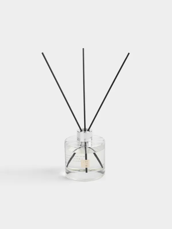 Aroma diffuser, 200 ml, Red berry cedar, Fresh white, image-0