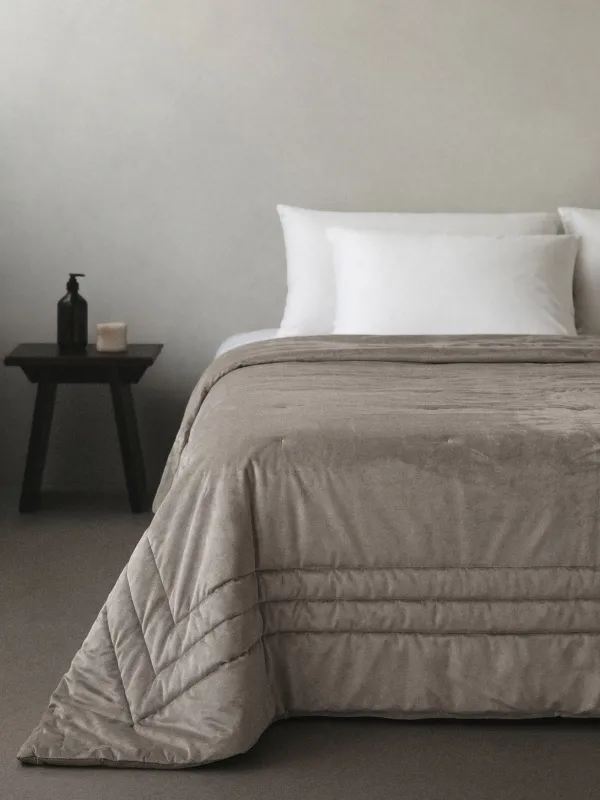 Bedspread, 240x260 cm, quilted, velvet/microfiber, brown, Frame, Stitch velvet, image-0