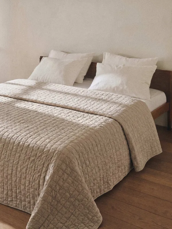 Bedspread, 220x240 cm, quilted, velvet/microfiber, beige, Squares, Stitch velvet, image-0