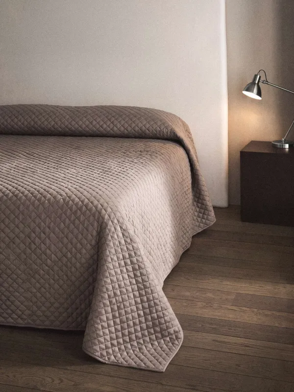 Bedspread, 220x240 cm, quilted, corduroy/microfiber, lilac, Stitch velvet, image-0