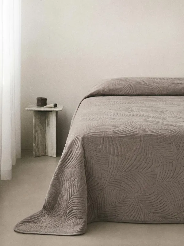 Bedspread, 240x260 cm, quilted, polyester, brown, Palm leaf, Stitch velvet, image-0