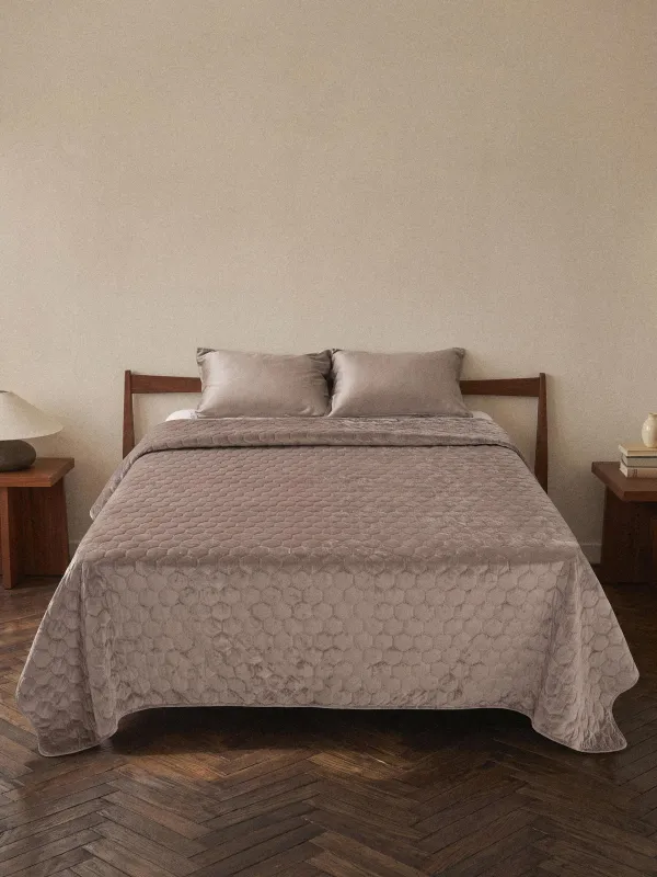 Bedspread, 220x240 cm, quilted, corduroy/microfiber, brown, Honeycomb, Lion, Stitch velvet, image-0