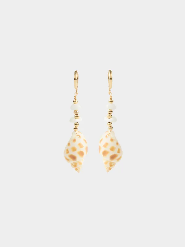 Earrings, 6 cm, 2 pcs, metal / shell, gold, Sea shell, Jewelry seaside, image-0