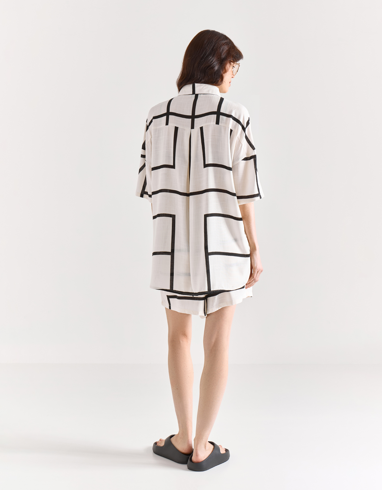 Women's shirt, size L, with short sleeves, viscose, black and white, Lines, Nataly, image-3