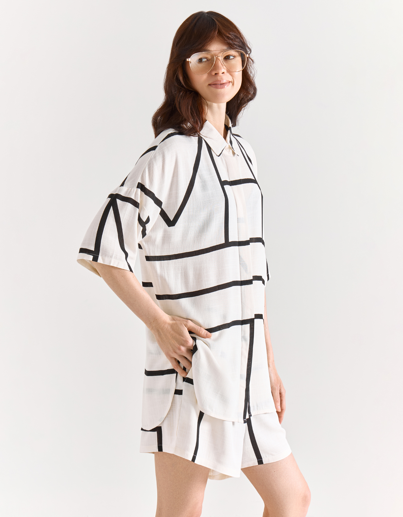 Women's shorts, size S, viscose, black and white, Straight, Nataly, image-2