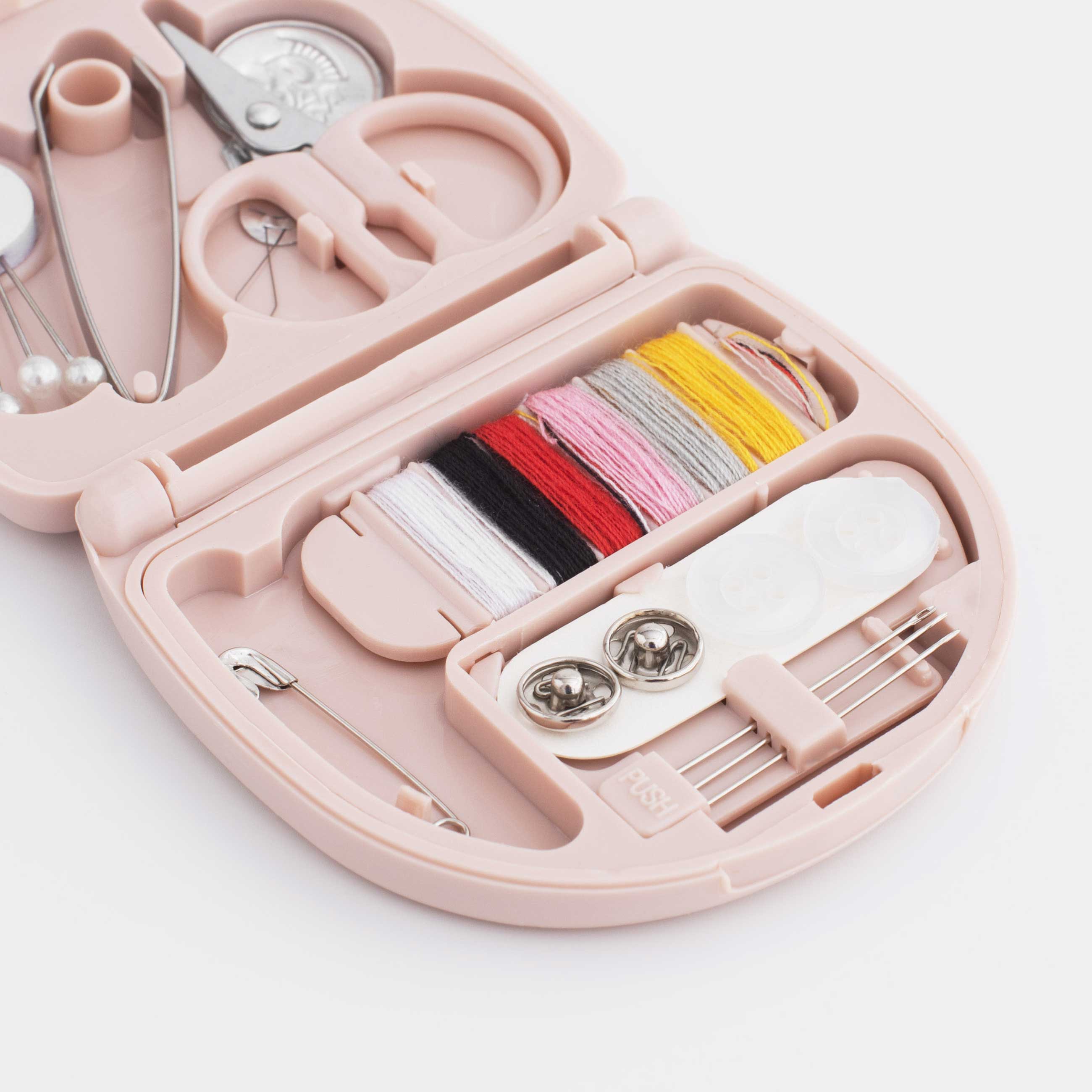 Sewing and needlework set, 7x6 cm, 20 items, in a case, plastic / metal, powder,Thread, image-1
