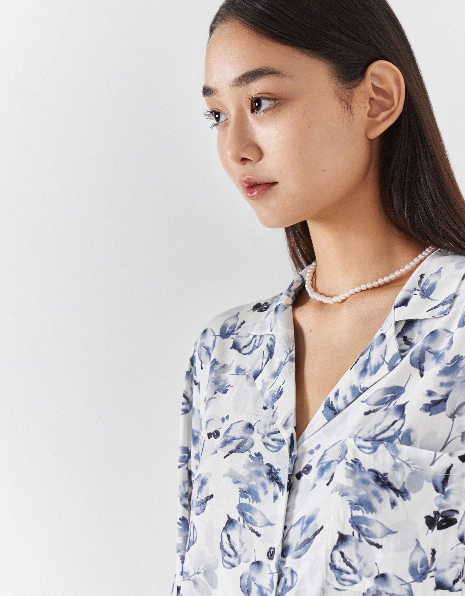 Women's shirt, homewear, size L, with long sleeves, viscose, blue and white, Leaves, Lori, image-2