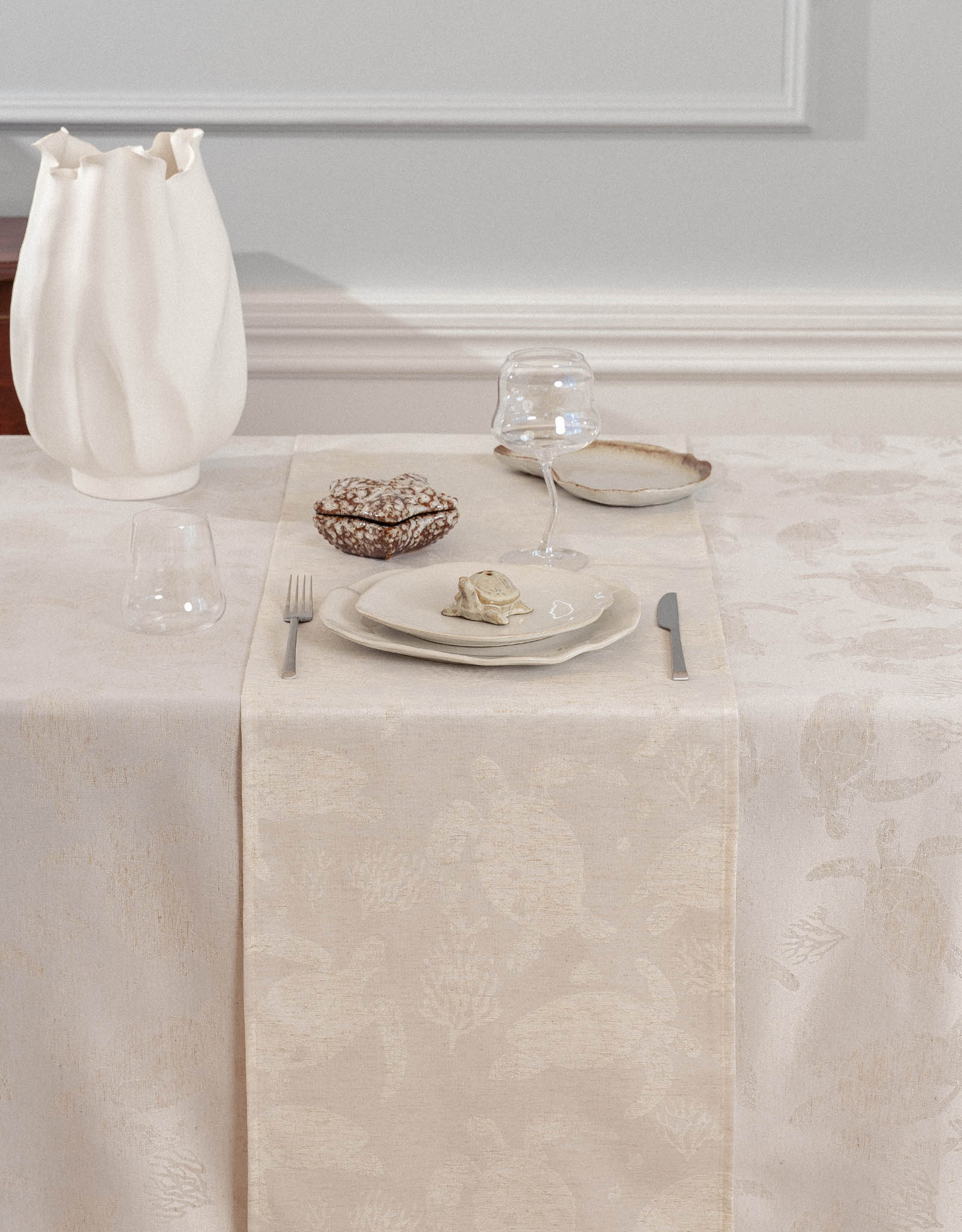 Table runner, 40x160 cm, jacquard, polyester / linen, beige, Turtles, Marine turtles, image-7