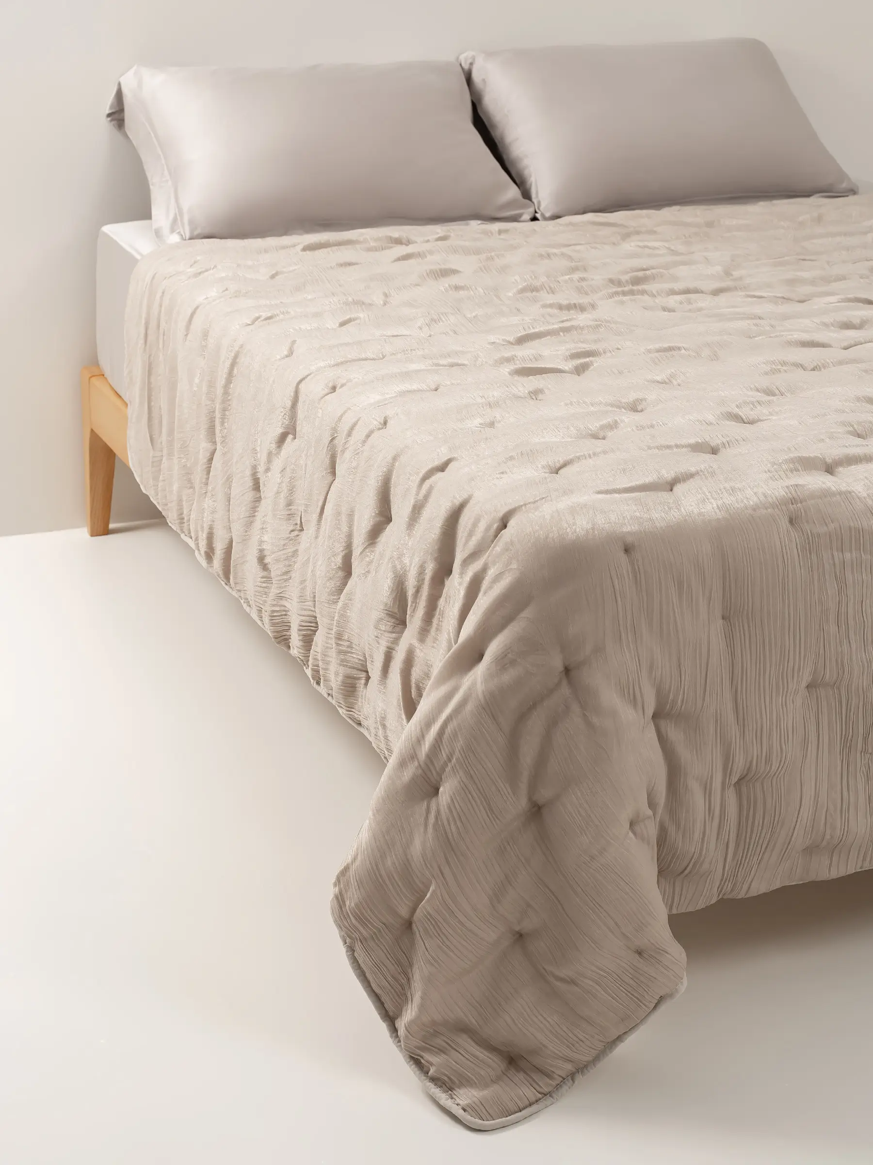 Bedspread, 220x240 cm, velvet, sand, Stitch velvet
