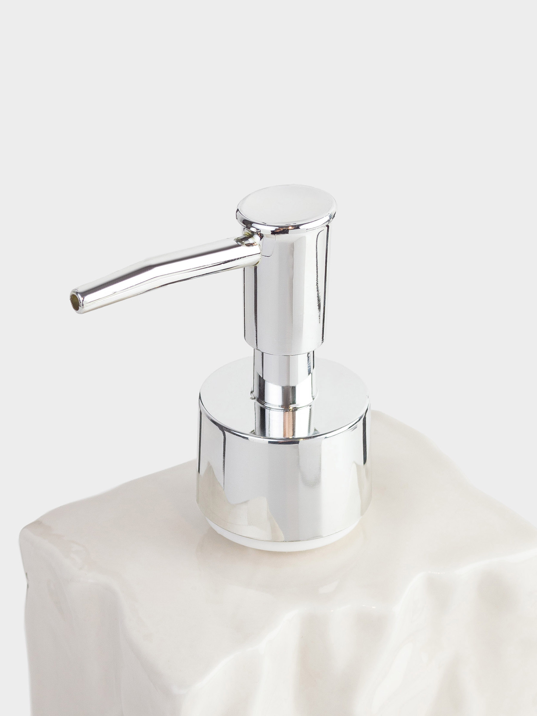 Liquid soap dispenser, 370 ml, porcelain P / plastic, grey-beige, Crumpled effect, Crumple bath, image-5