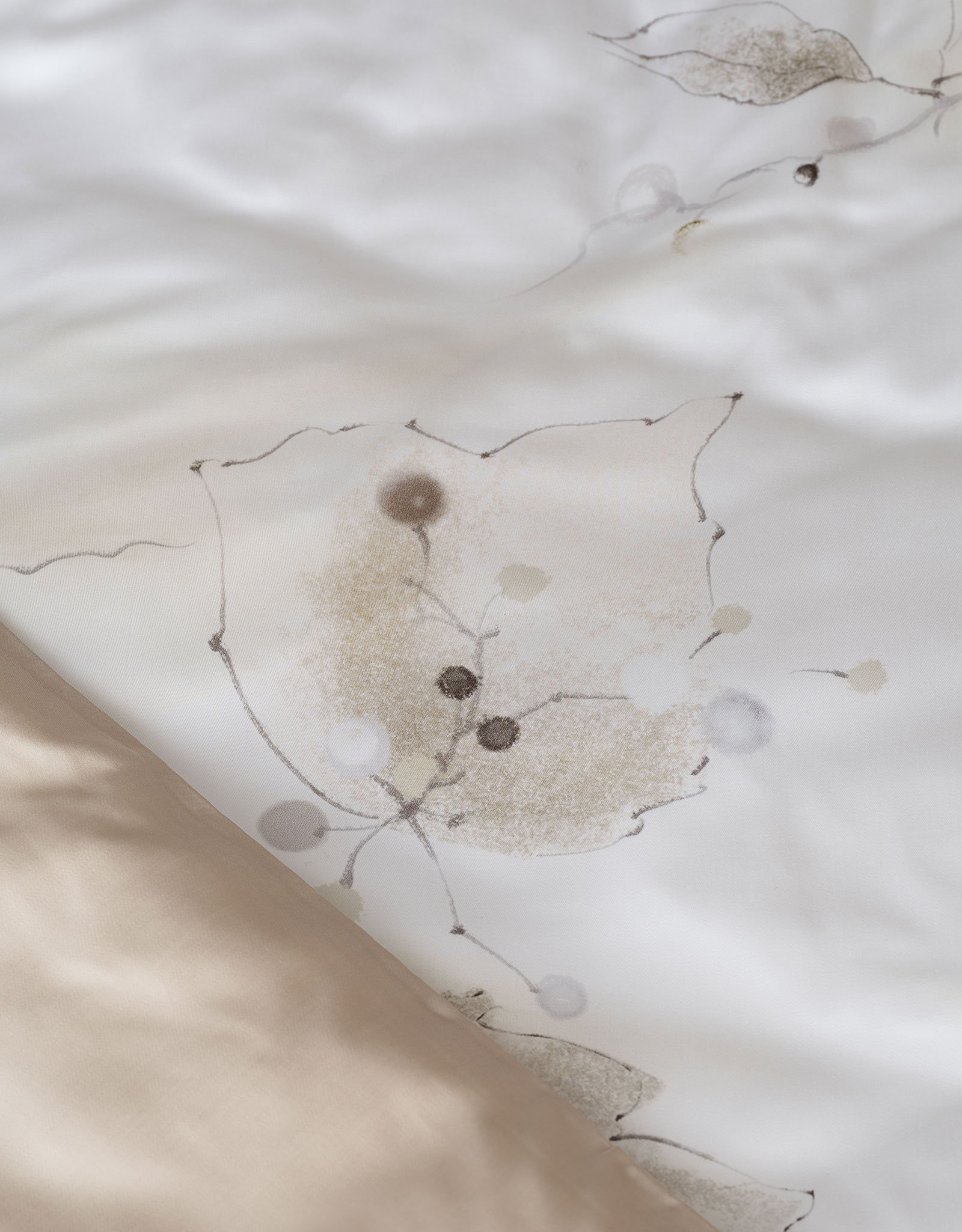 Bed linen set euro, Tencel 300 CU, milk, Flowers with berries, Tencel