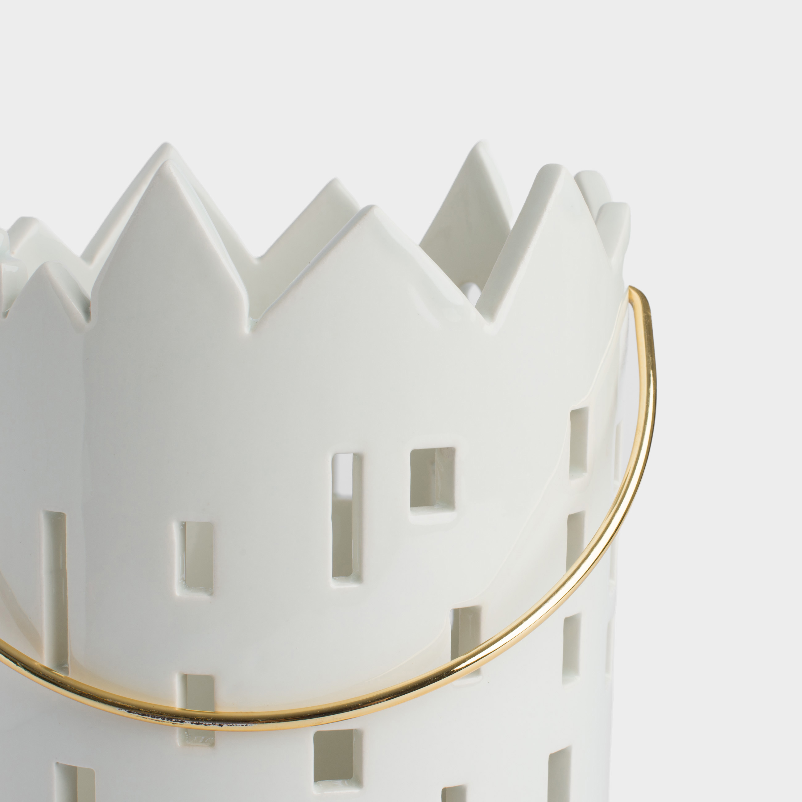Candle holder, 15 cm, for tea candle, with handle, ceramic / metal, milky, House, Snow sparks