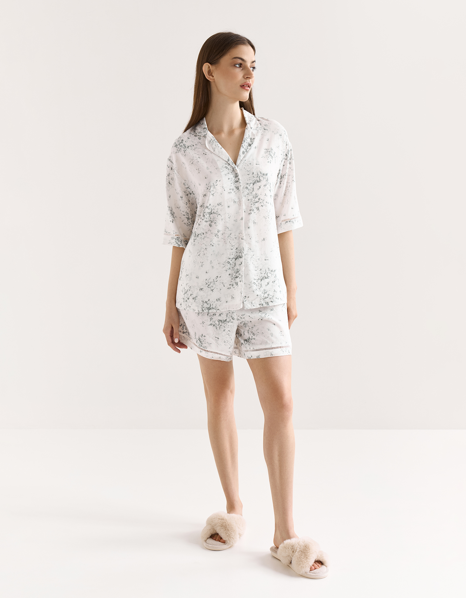 Women's shirt, homewear, size L, with short sleeves, viscose, milky, Flowers, Arsinoa, image-0