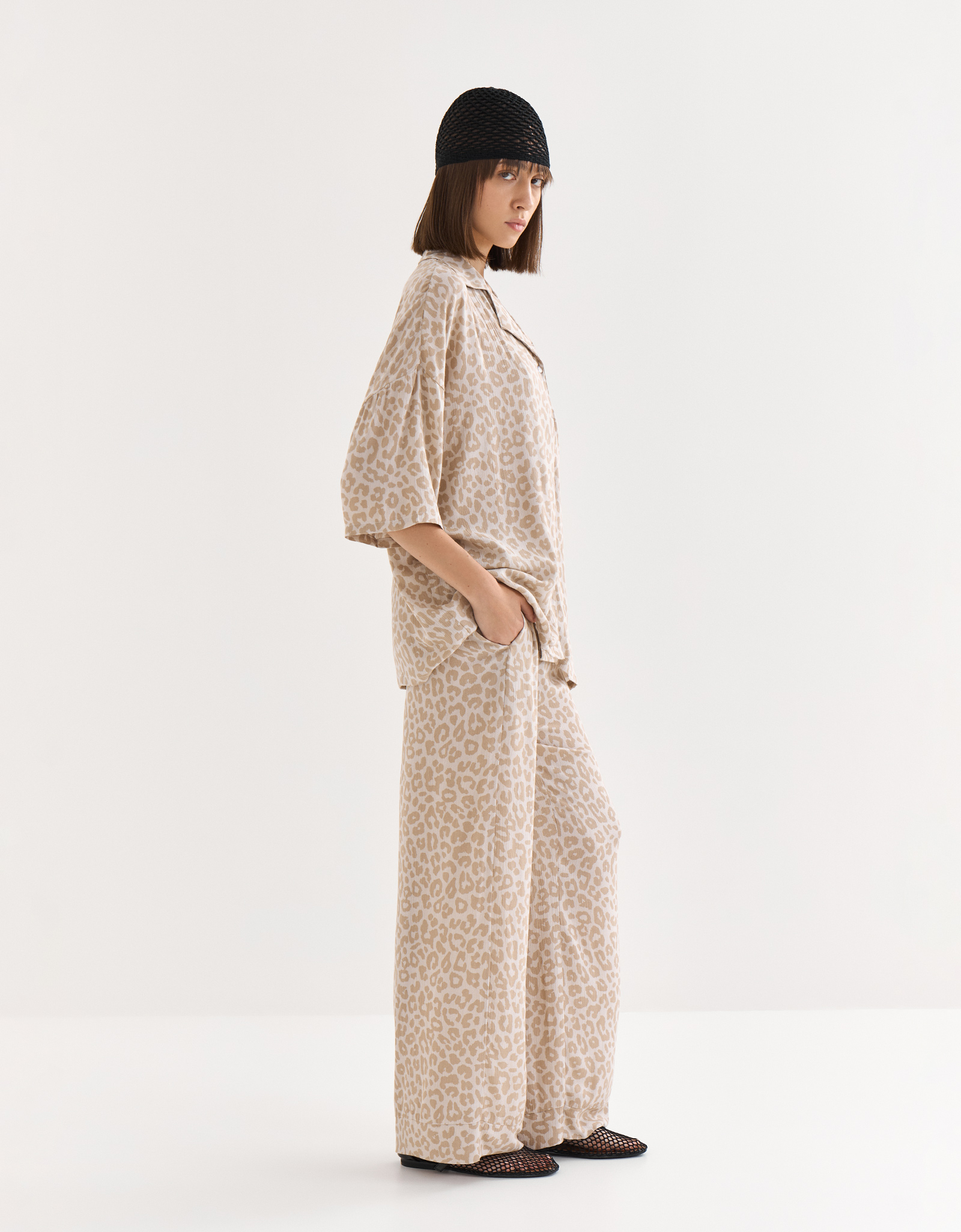 Women's trousers, size S, viscose, gray-beige, Leopard, Becky, image-3