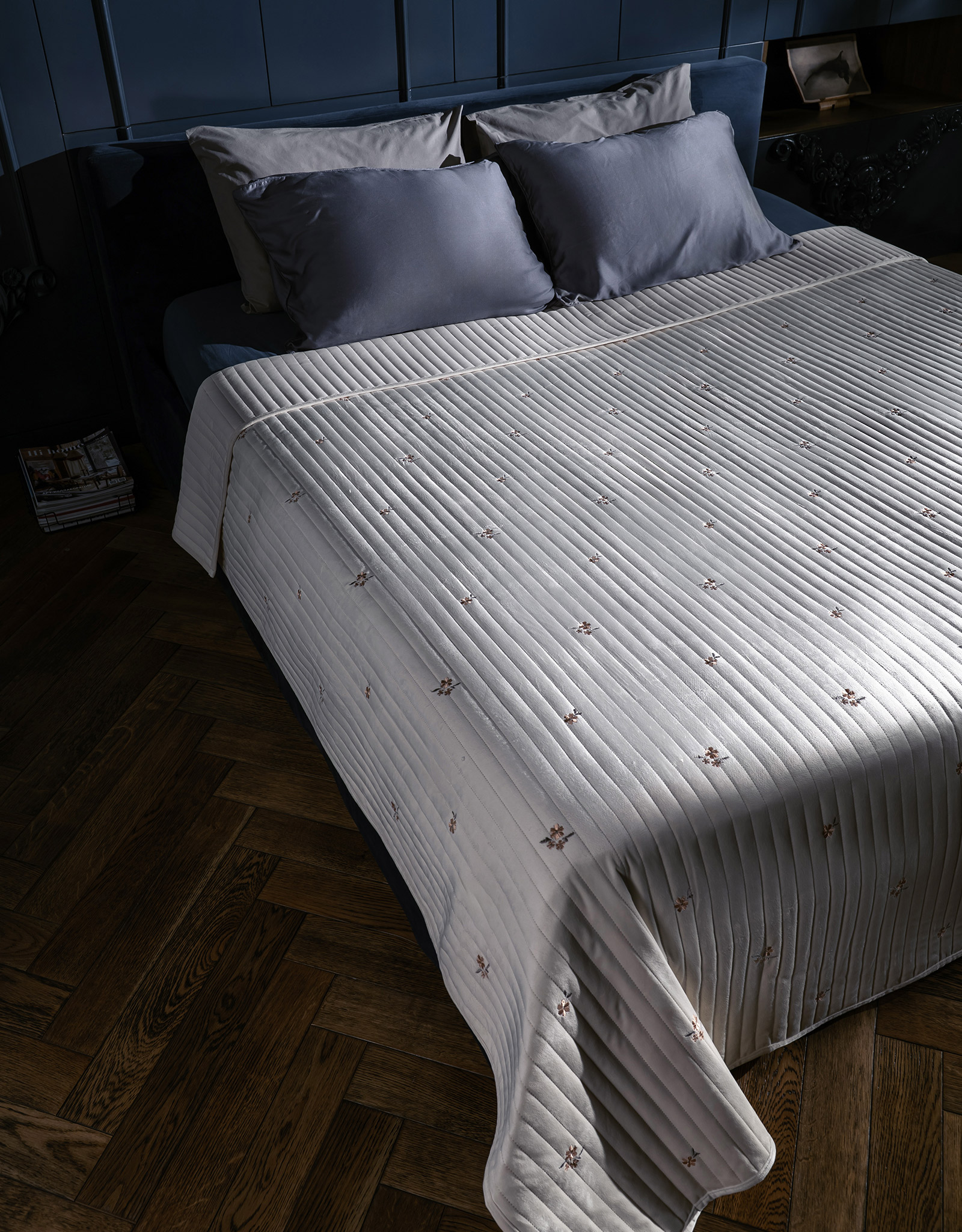 Bedspread, 220x240 cm, quilted, velvet/microfiber, milky, Flowers, Stitch velvet, image-5