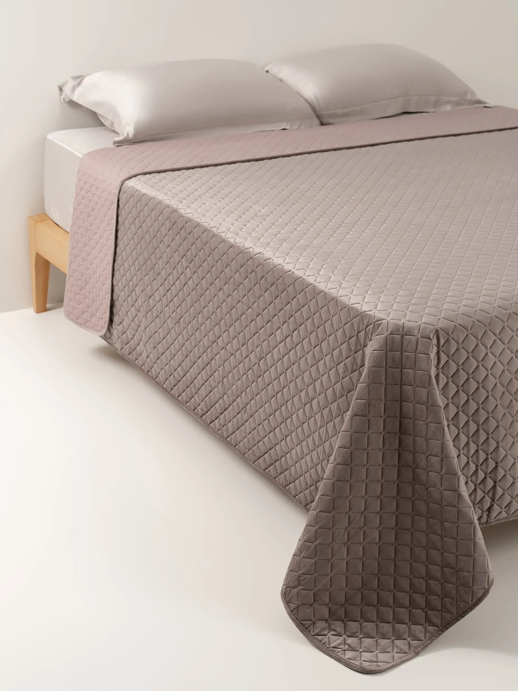 Bedspread, 240x260 cm, quilted, velvet/microfiber, brown, Lavender, Stitch velvet