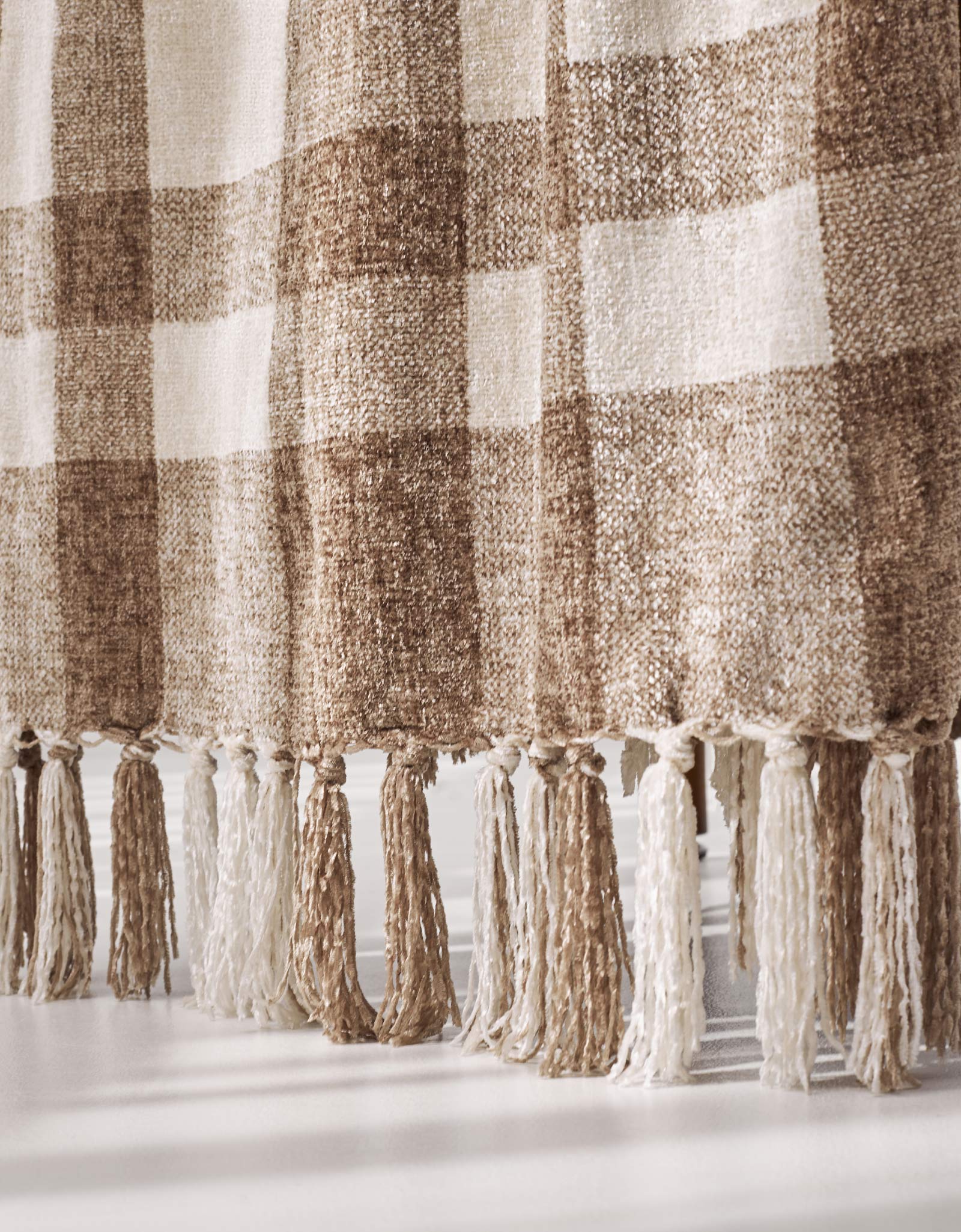 Plaid, 130x170 cm, fringed, chenille, milky brown, Checkered, Hazel, image-4