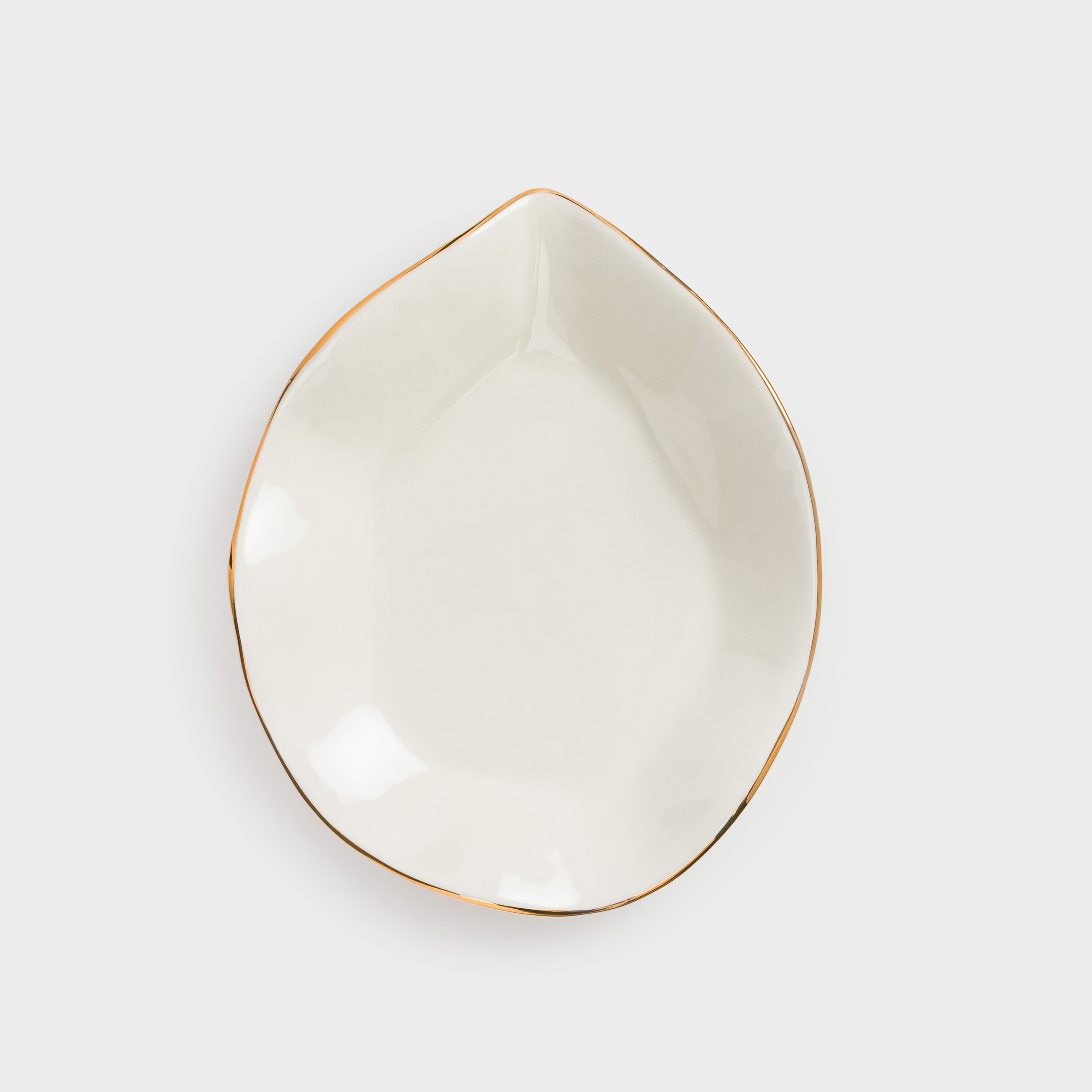 Tea pair, 1 person, 2 items, 280 ml, porcelain P, with golden edging, Wavy edge, Wavy gold, image-2