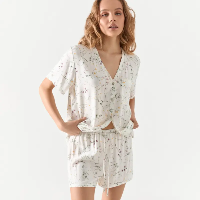 Women's shorts, homewear, size L, viscose, milky, wildflowers, Amina ,image-0