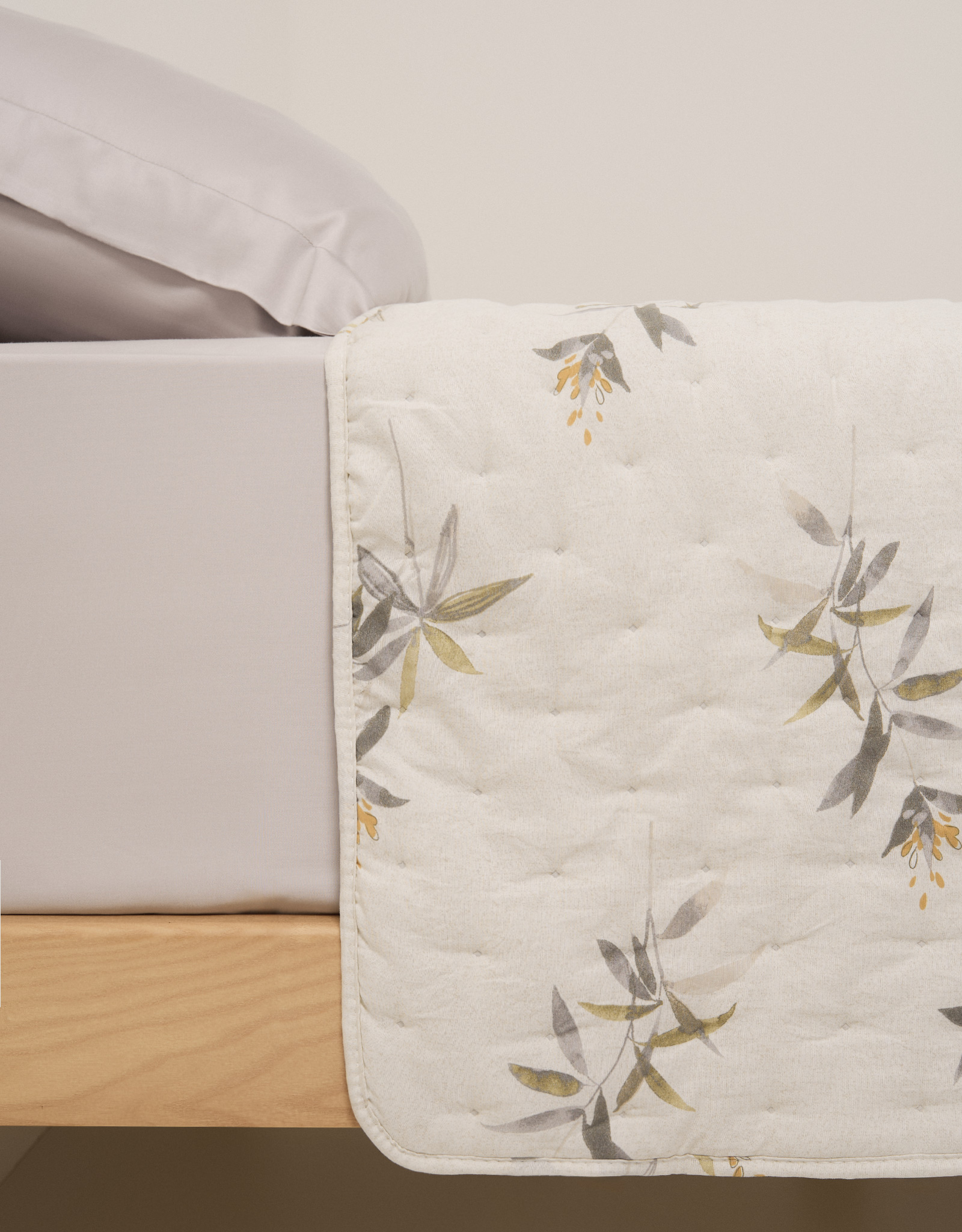 Bedspread, 220x240 cm, quilted, double-sided, microfiber, sand-green, Flowers, Stich, image-2