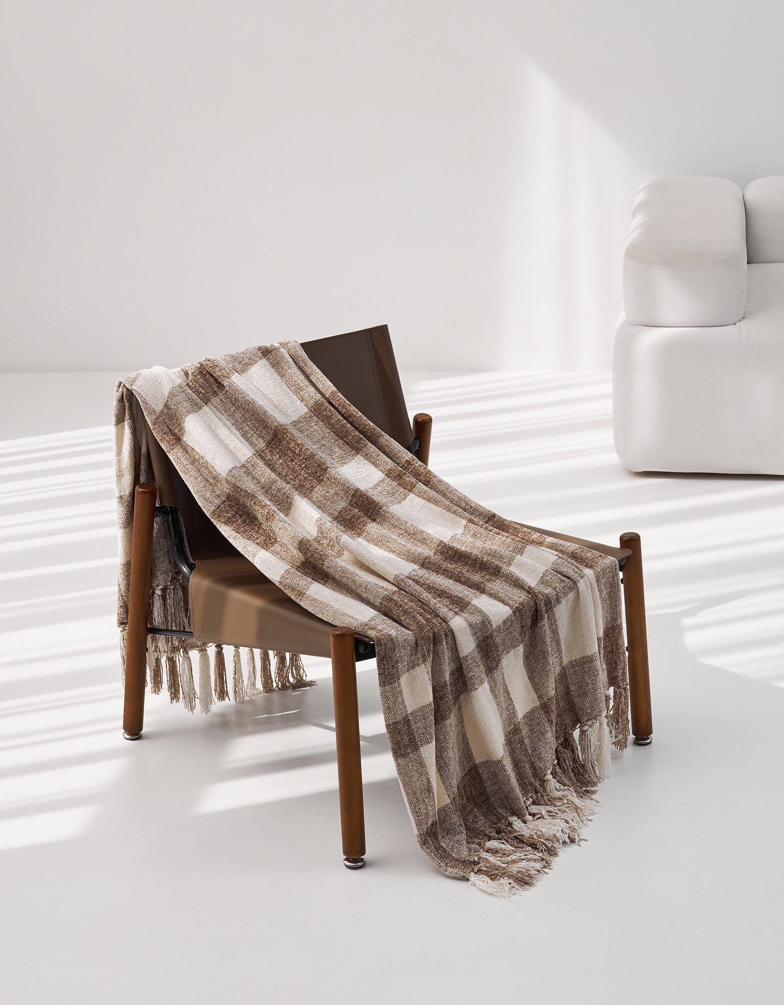 Plaid, 130x170 cm, fringed, chenille, milky brown, Checkered, Hazel, image-5