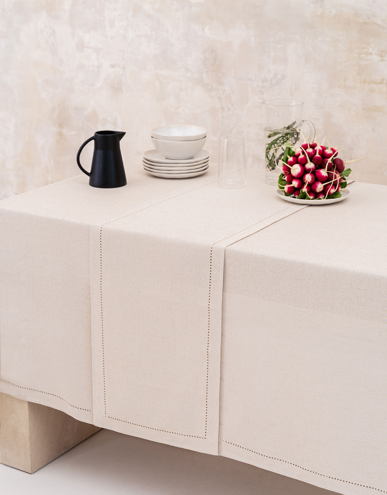 Table runner, 40x160 cm, polyester, silver-cream, Hemstitch