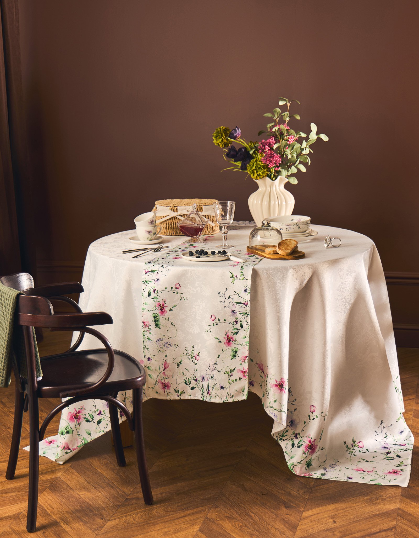 Table runner, 40x160 cm, jacquard, polyester, white, Spring flowers, Petal serenity