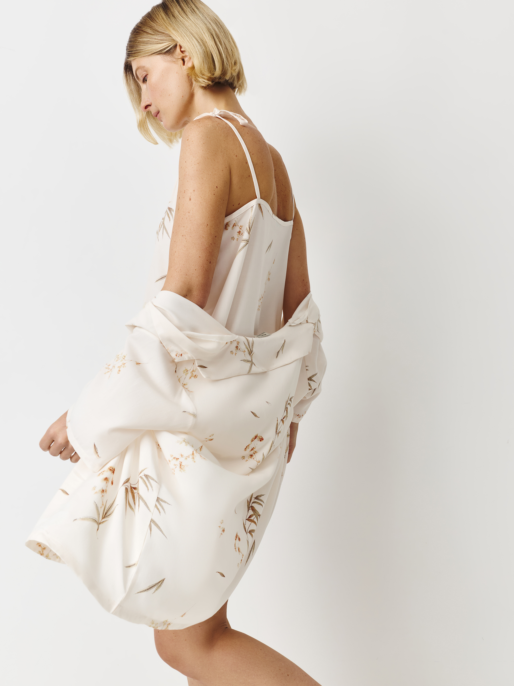 Women's shorts, homewear, size S, viscose, milky, Flowers, Norla, image-5