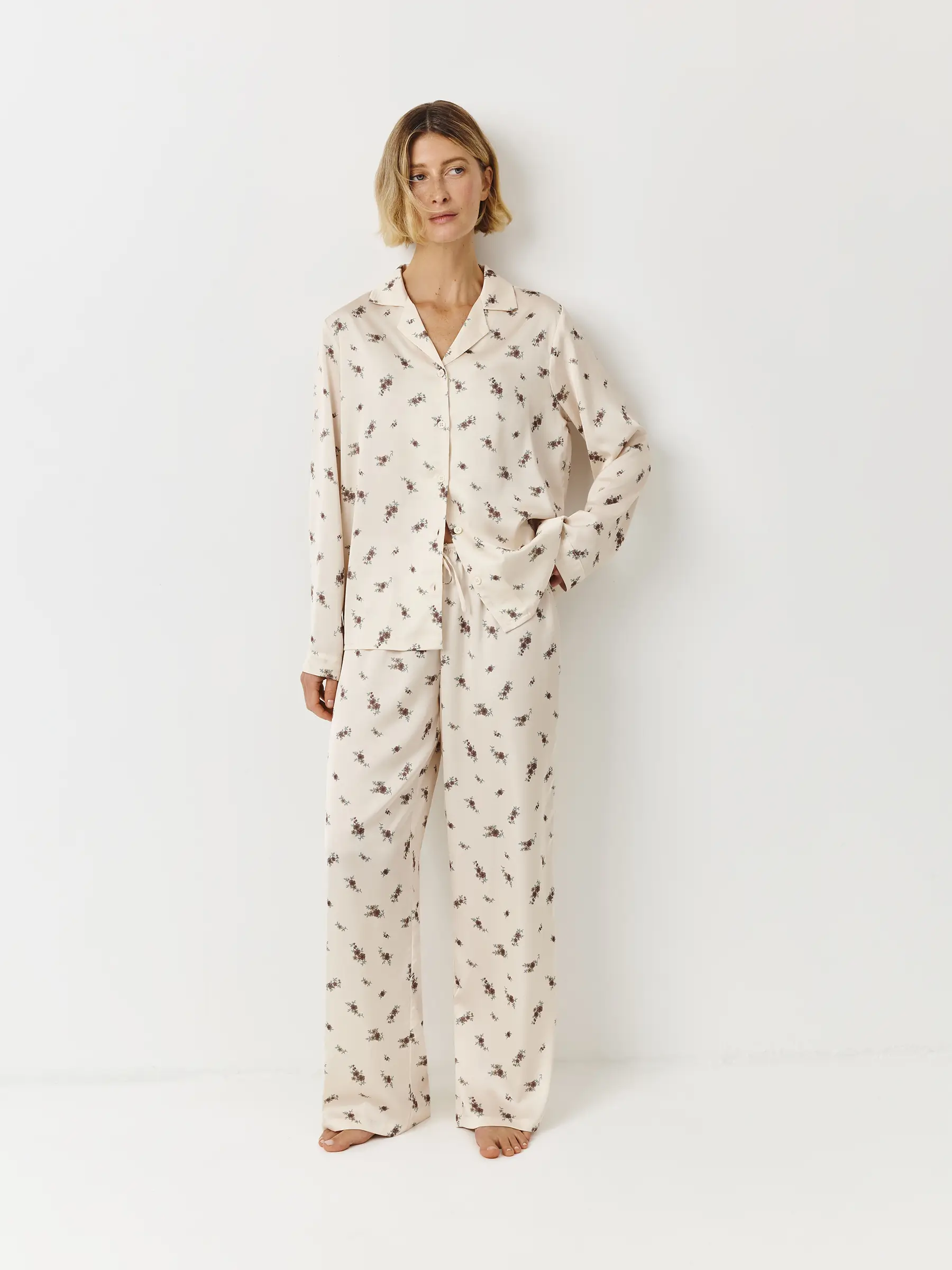 Women's trousers, homewear, size L, polyester, milky, Flowers, Roktania