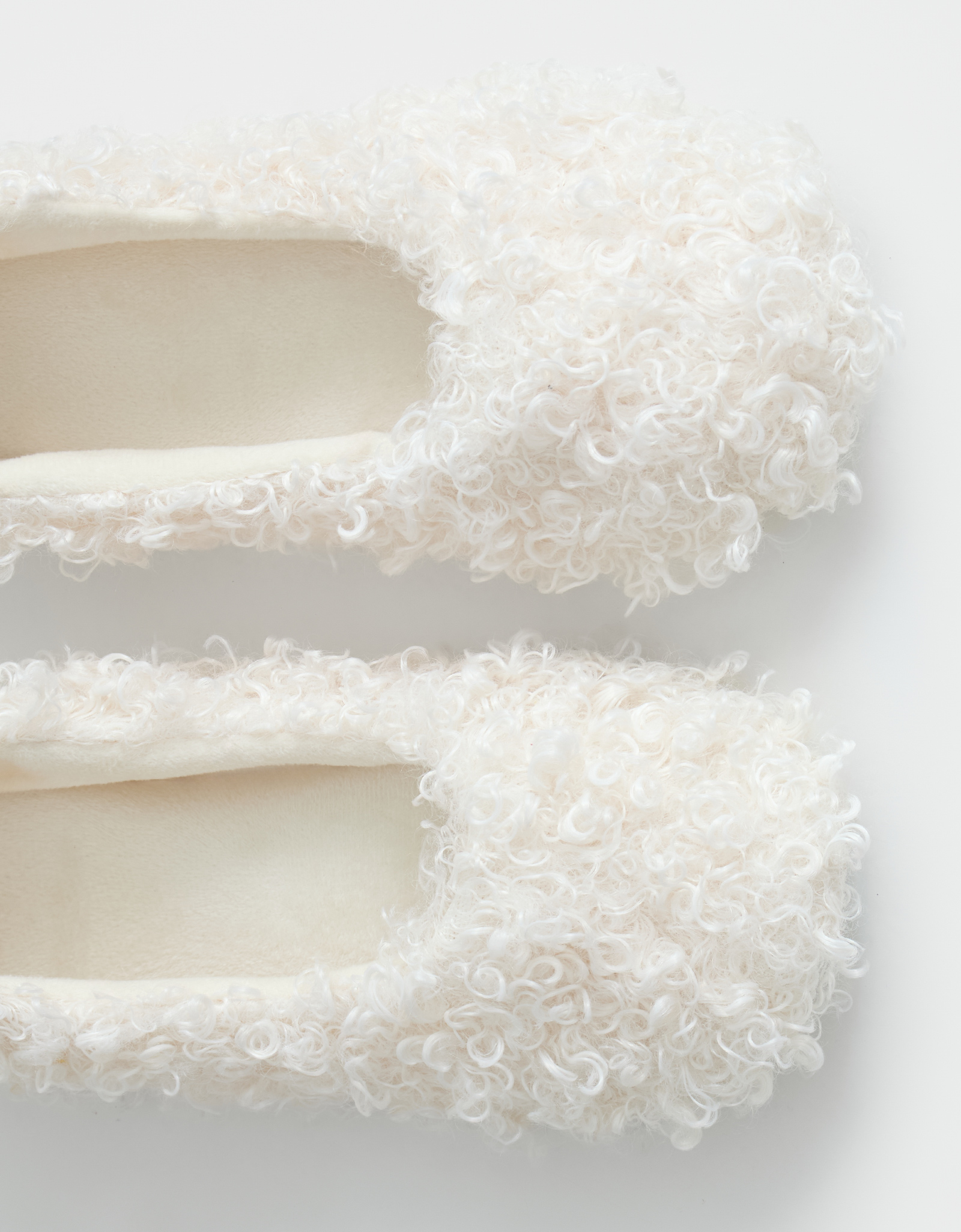 Women's slippers, homewear, size 36-37, artificial fur, milky, Curled, image-3