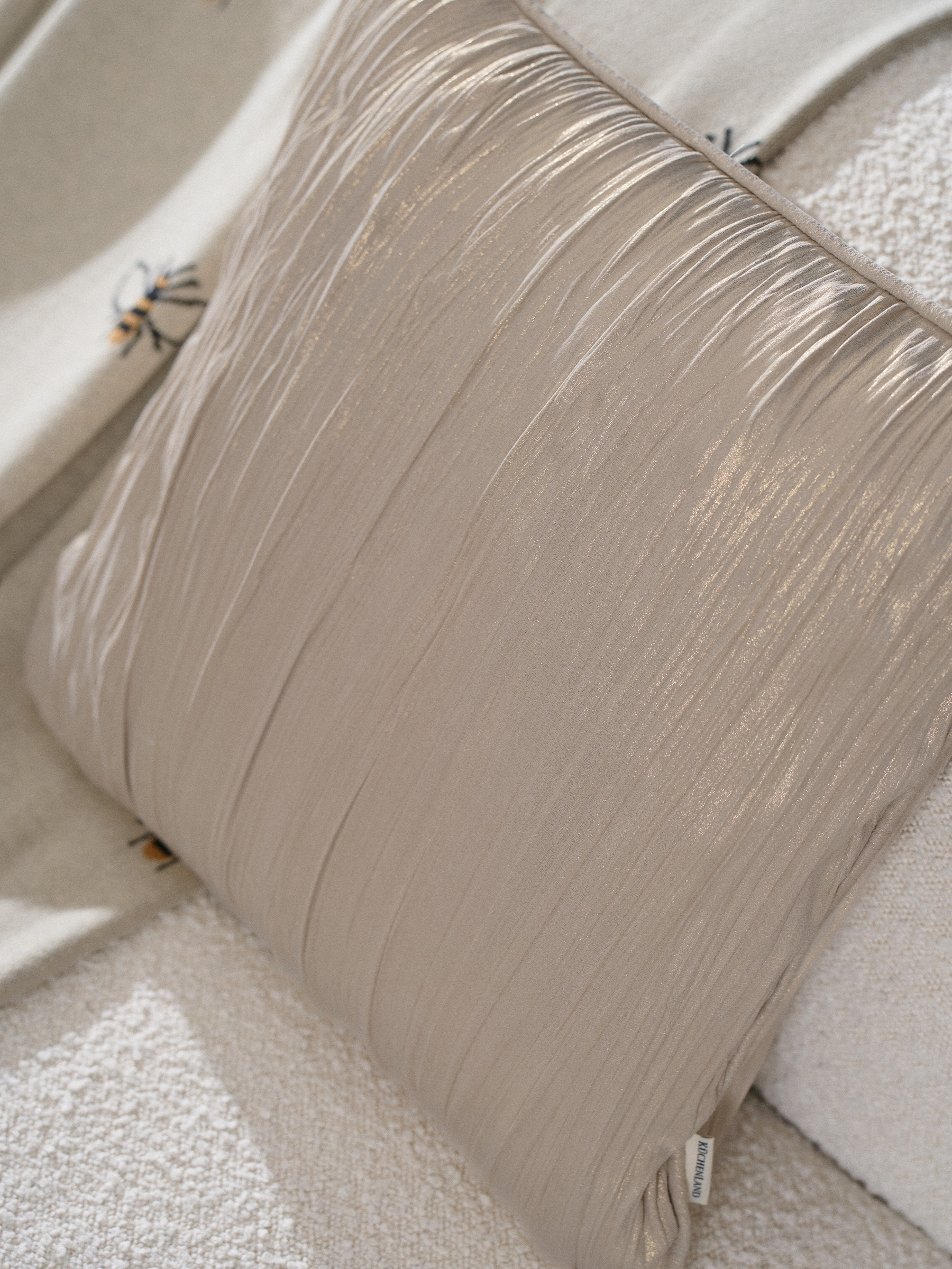 Decorative pillow, 45x45 cm, velvet, milky gold, Waves, Aspect, image-2
