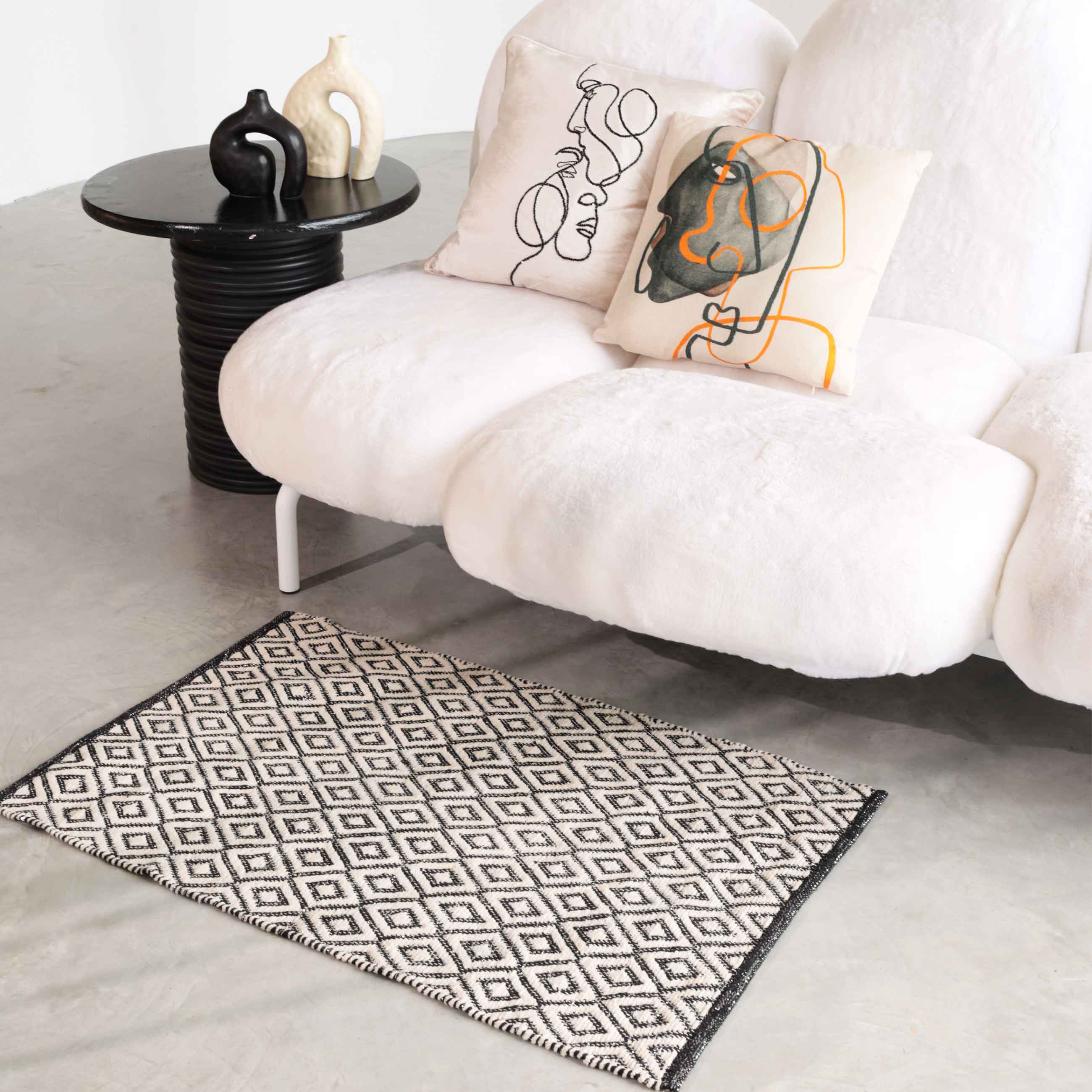 Mat, 65x100 cm, cotton / lurex, beige-black, Lozenges with lurex, Shiny threads