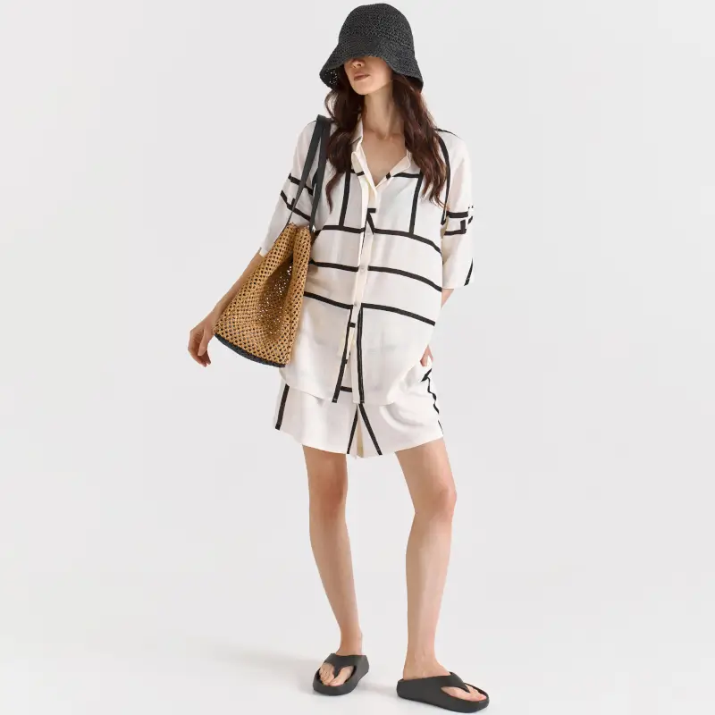 Women's shorts, size L, viscose, black and white, Straight, Nataly