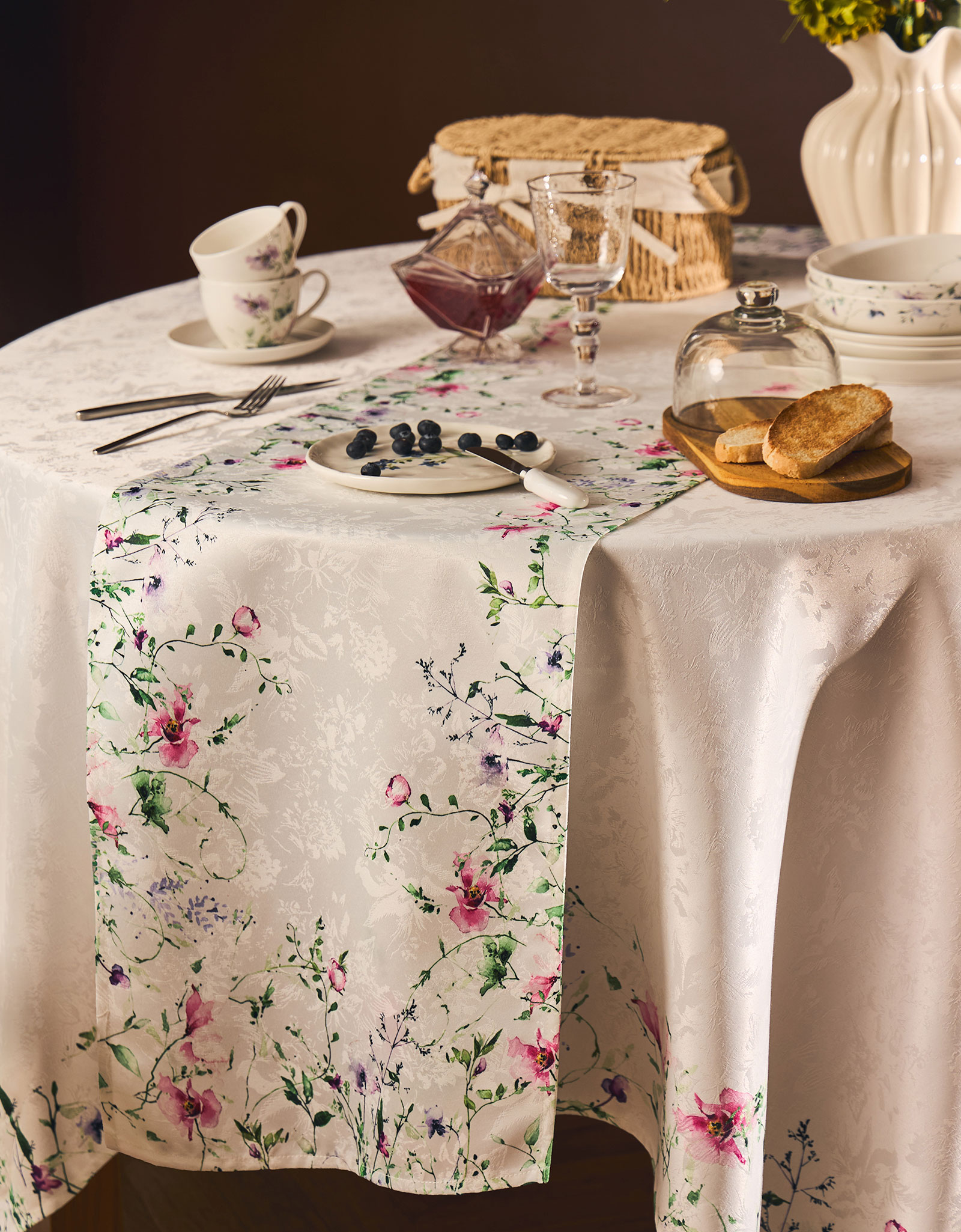 Table runner, 40x160 cm, jacquard, polyester, white, Spring flowers, Petal serenity
