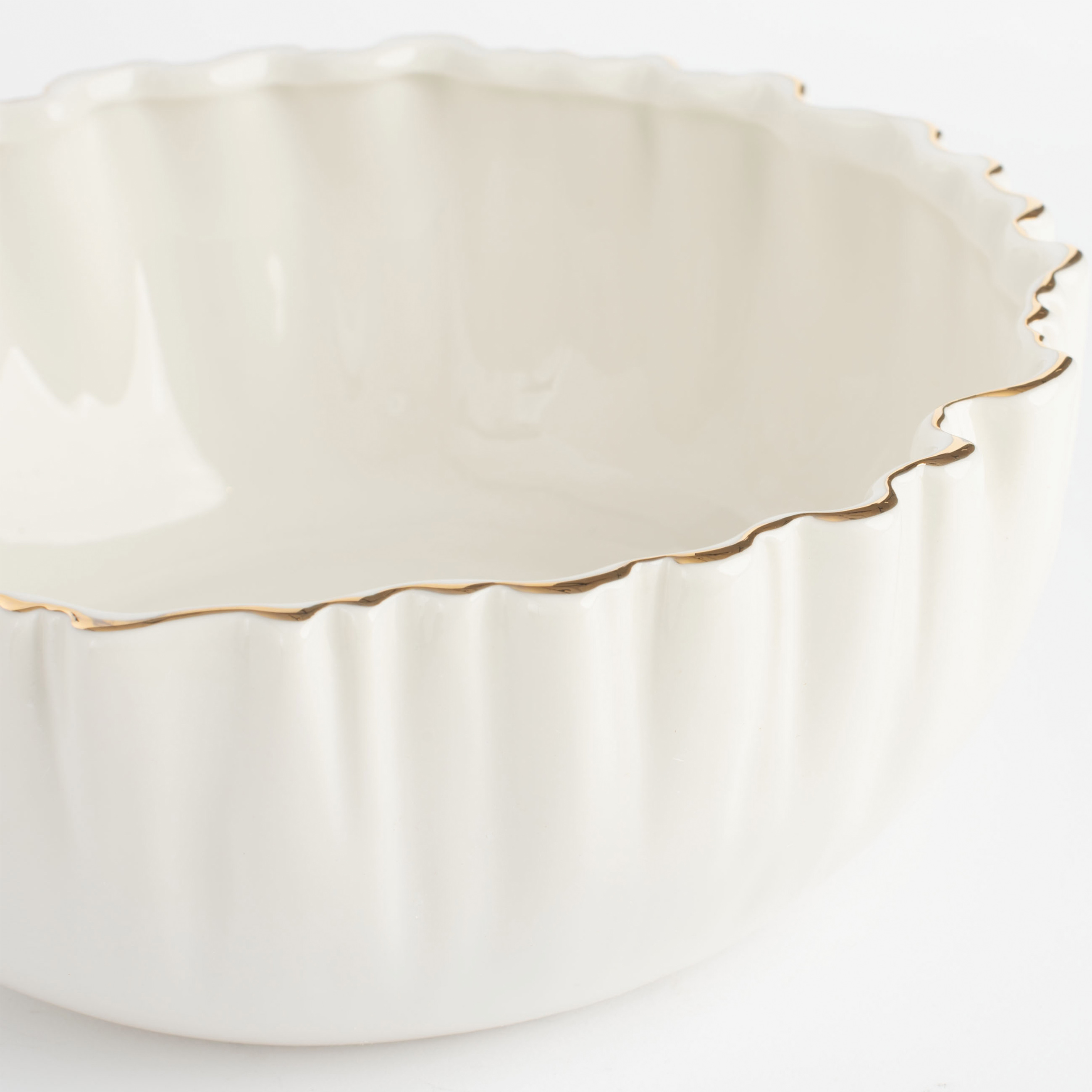 Salad bowl, 20x8 cm, 1,3 l, porcelain P, with golden edging, Crumpled effect, Crumple gold