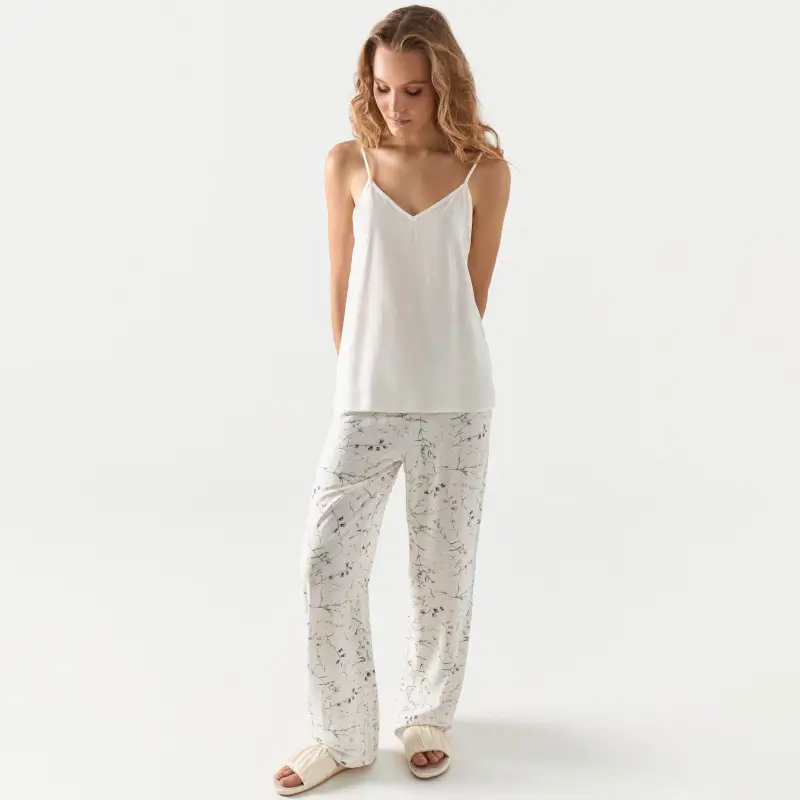 Women's trousers, homewear, size L, viscose, milky, wildflowers, Amina ,image-0