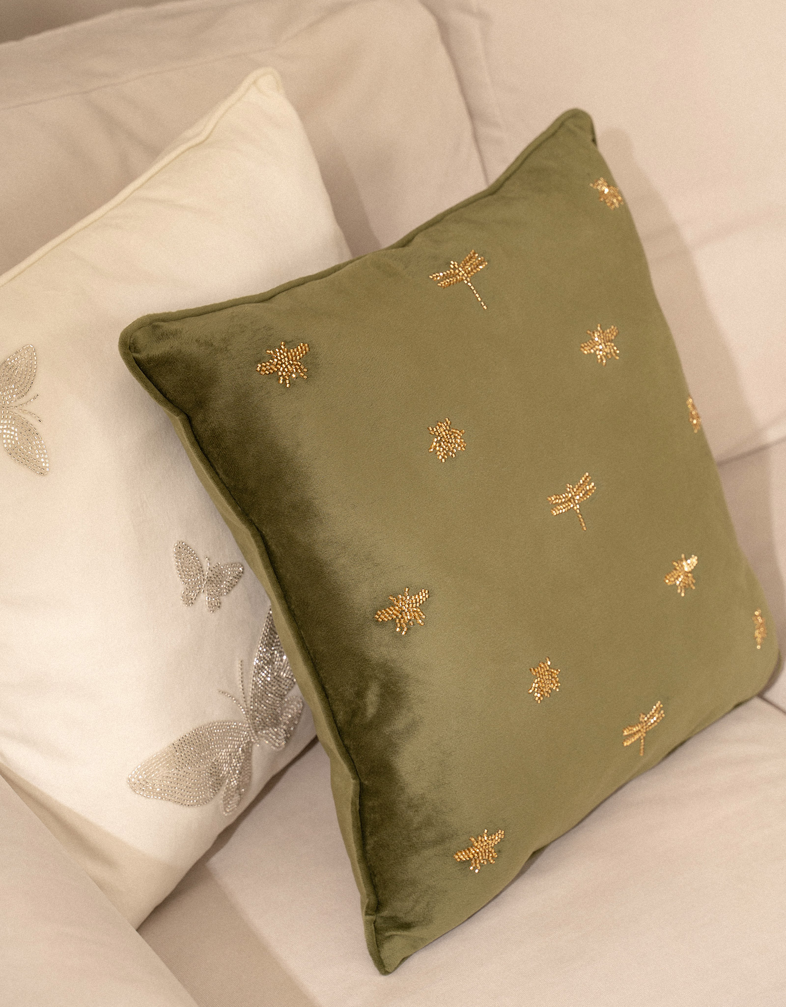 Decorative pillow, 45x45 cm, velvet/beads, milky, Dragonflies and beetles, Bugs, image-6