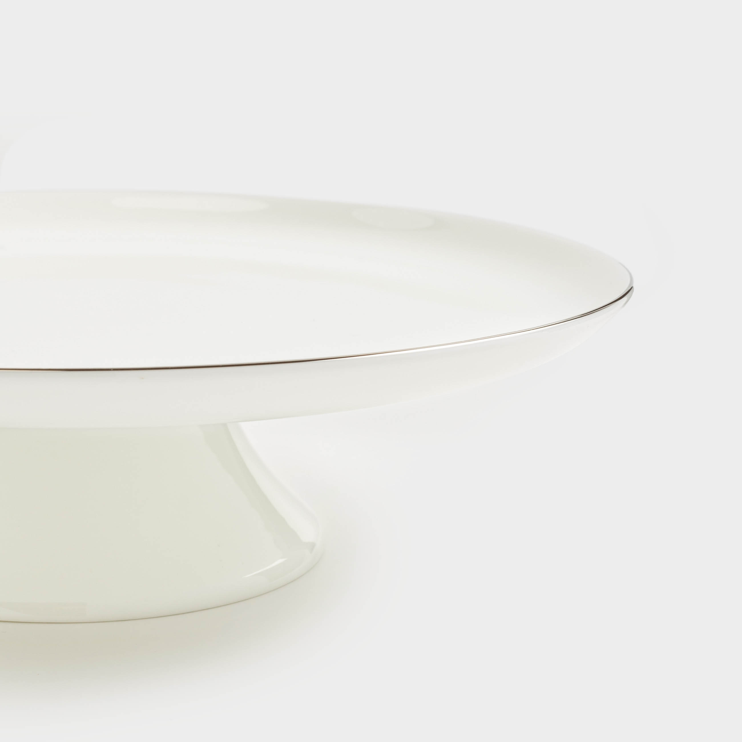 Dish on a leg, 27x7 cm, porcelain F, Antarctica