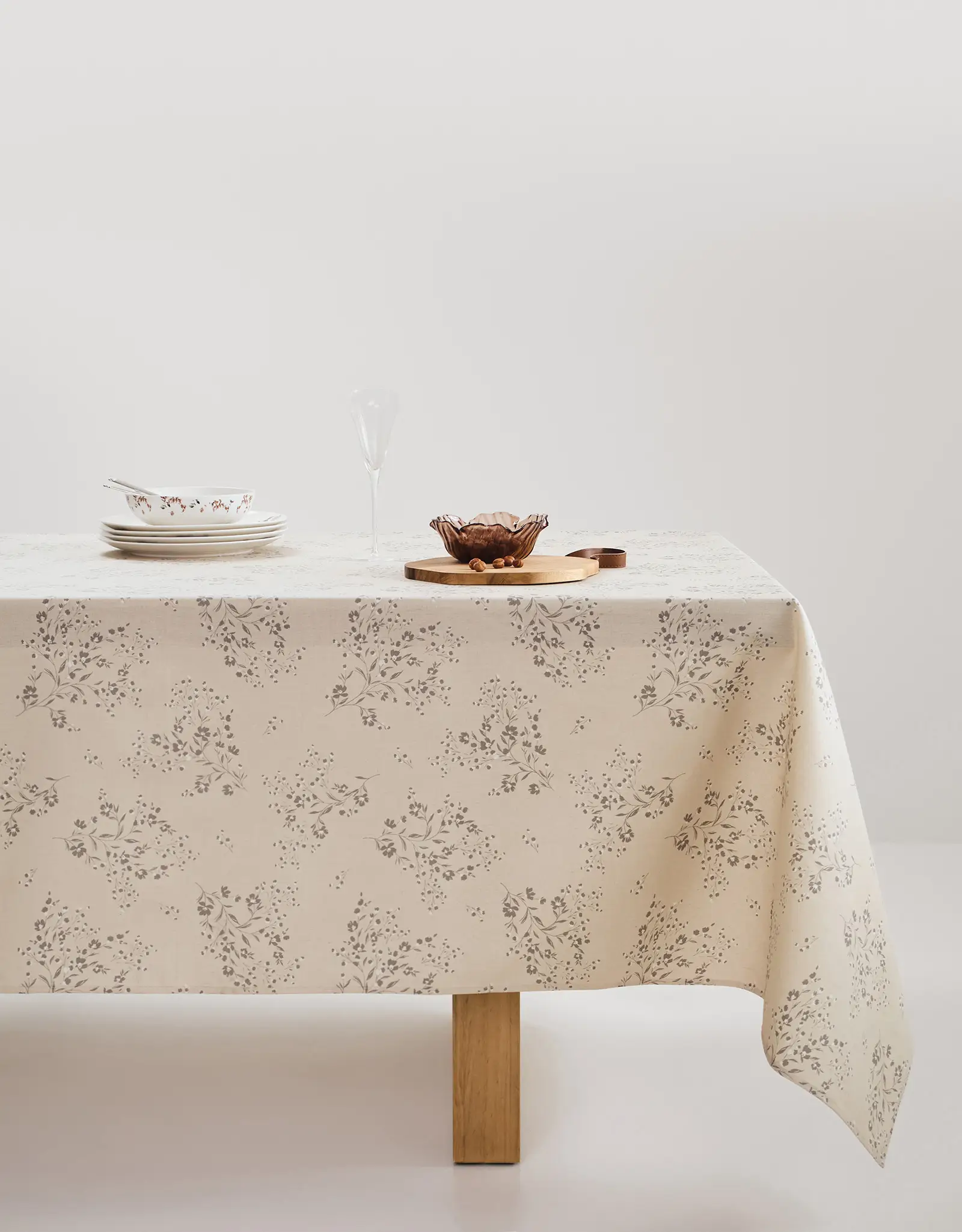 Tablecloth, 160x160 cm, PU coated, polyester / viscose / linen, beige, Branches with flowers, Branches, image-0