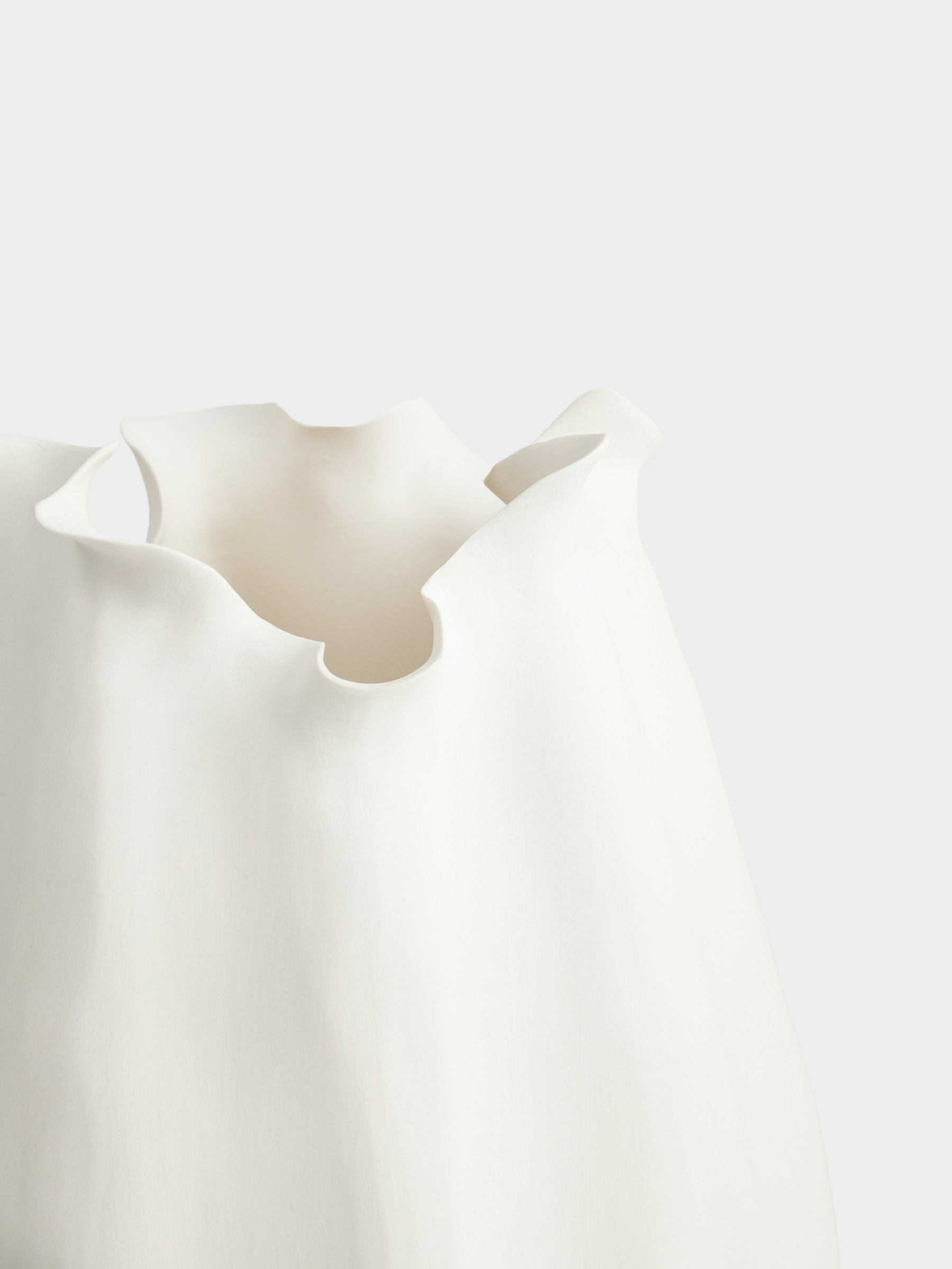 Flower vase, 34 cm, ceramic, milky, Bends, Crumple, image-2